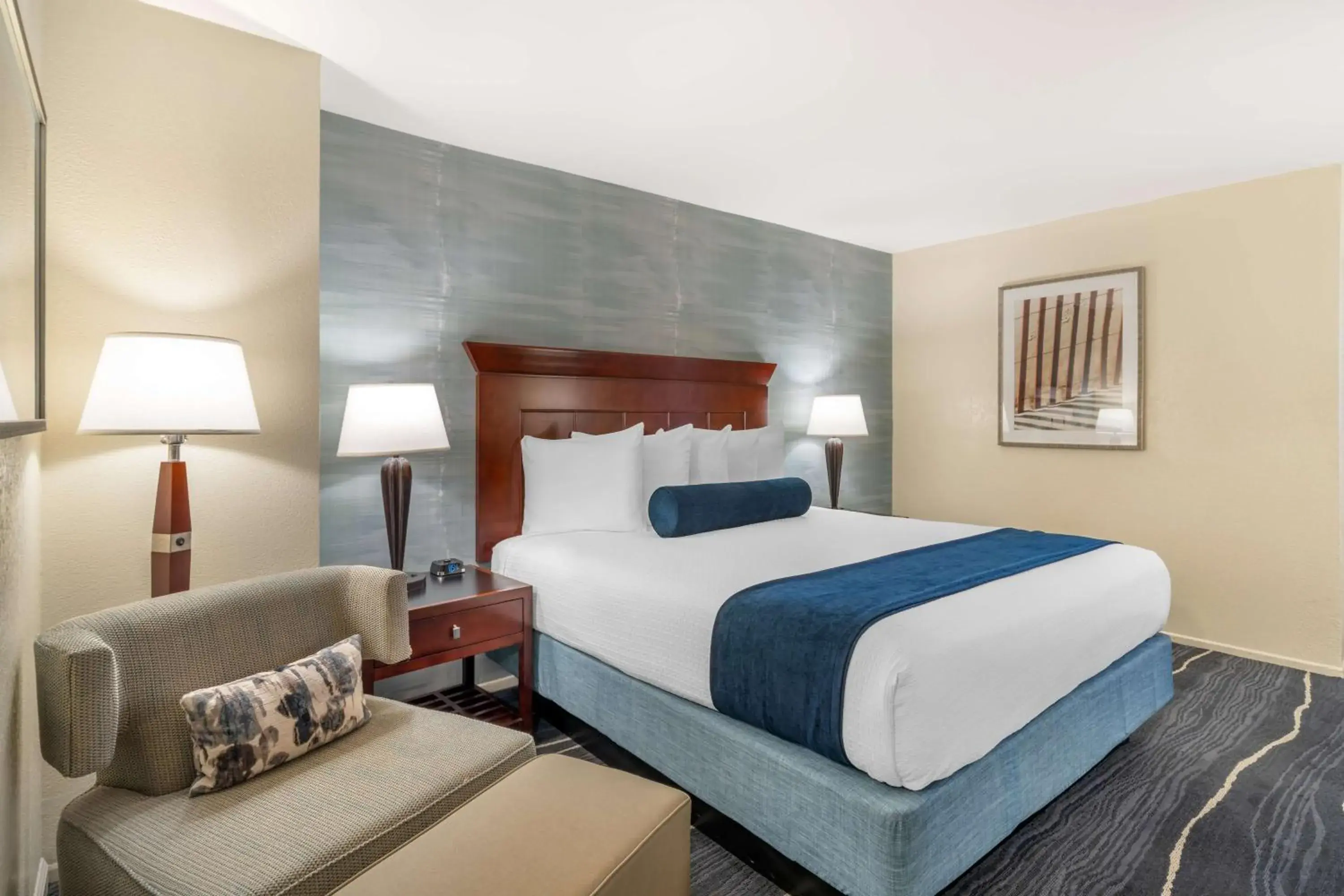 King Room - Non-Smoking in Best Western Plus Carpinteria Inn King Room - Non-Smoking in Best Western Plus Carpinteria Inn