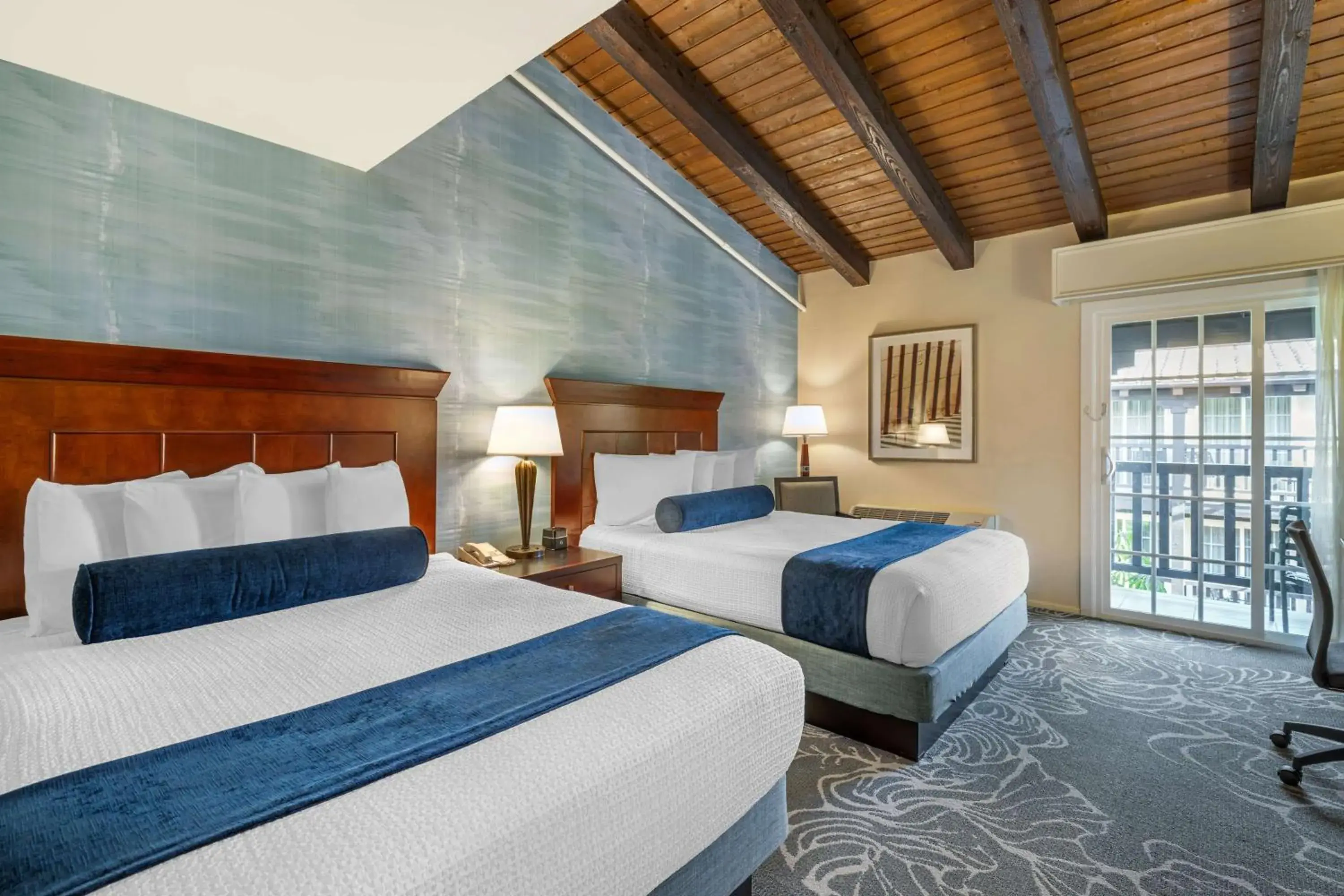 Queen Room with Two Queen Beds - Non-Smoking in Best Western Plus Carpinteria Inn Queen Room with Two Queen Beds - Non-Smoking in Best Western Plus Carpinteria Inn