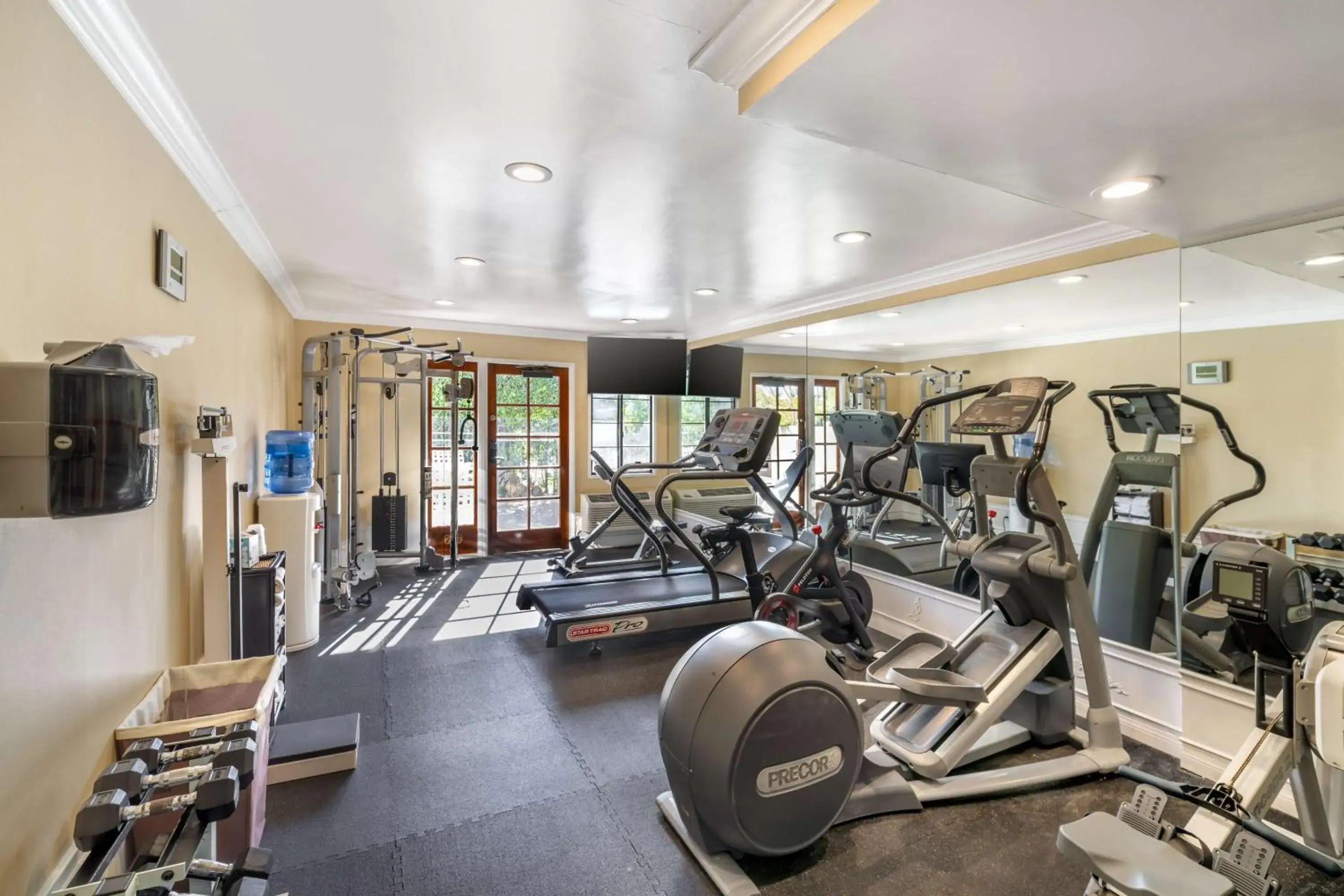 Fitness centre/facilities in Best Western Plus Carpinteria Inn Fitness centre/facilities in Best Western Plus Carpinteria Inn