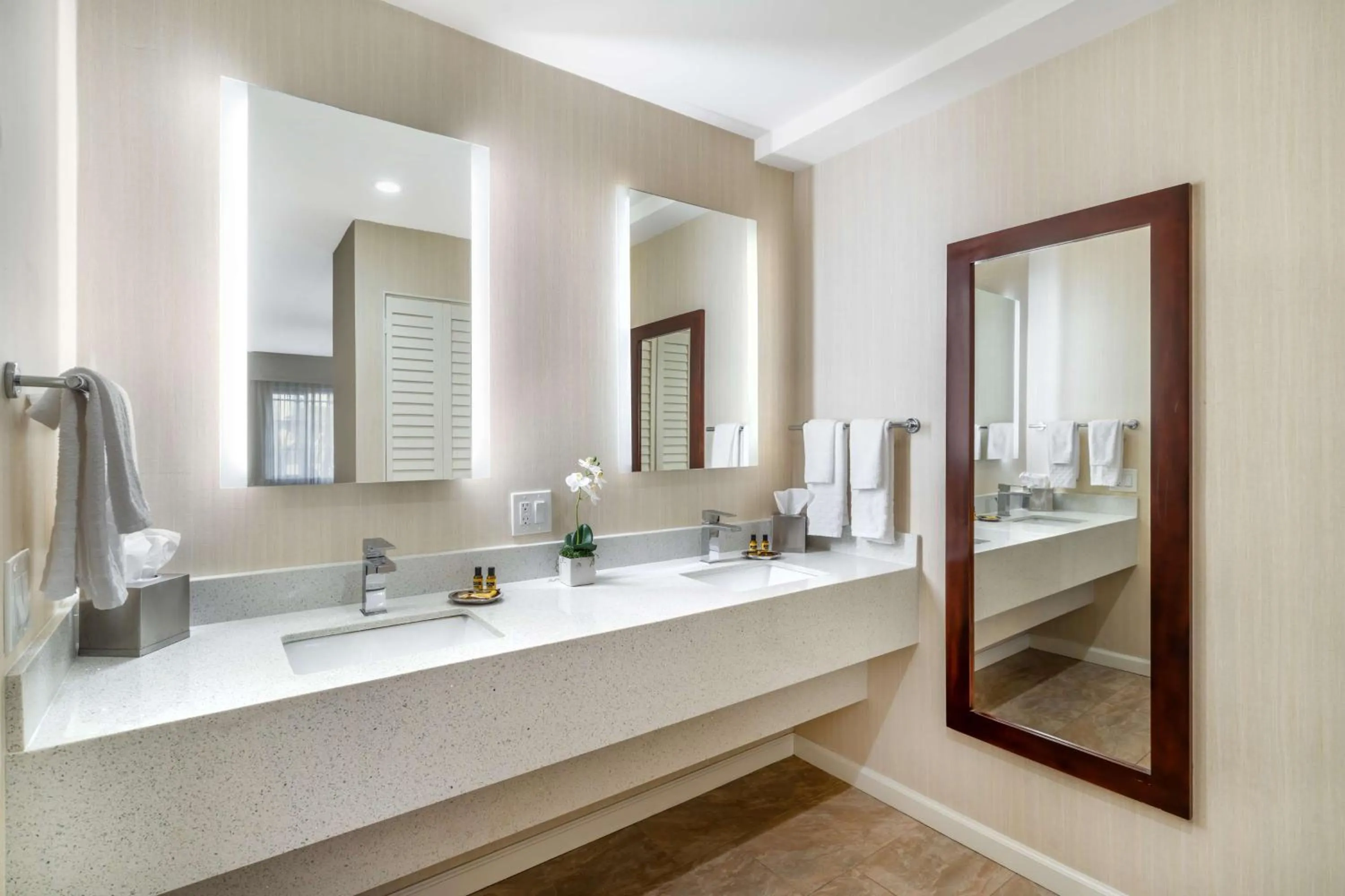 Bathroom in Best Western Plus Carpinteria Inn