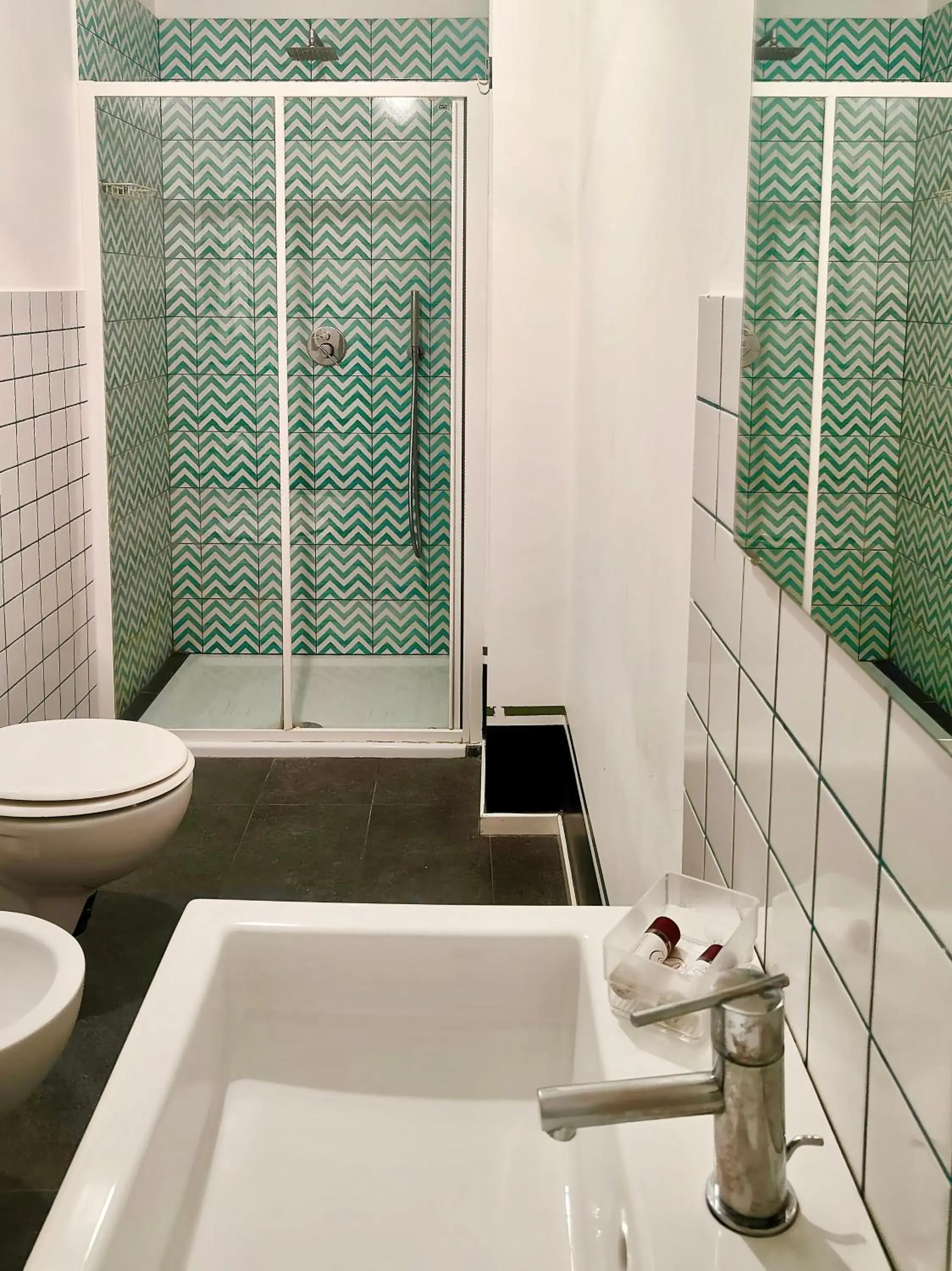 Double Room with Private Bathroom in Nonna Pina Art Rooms Double Room with Private Bathroom in Nonna Pina Art Rooms