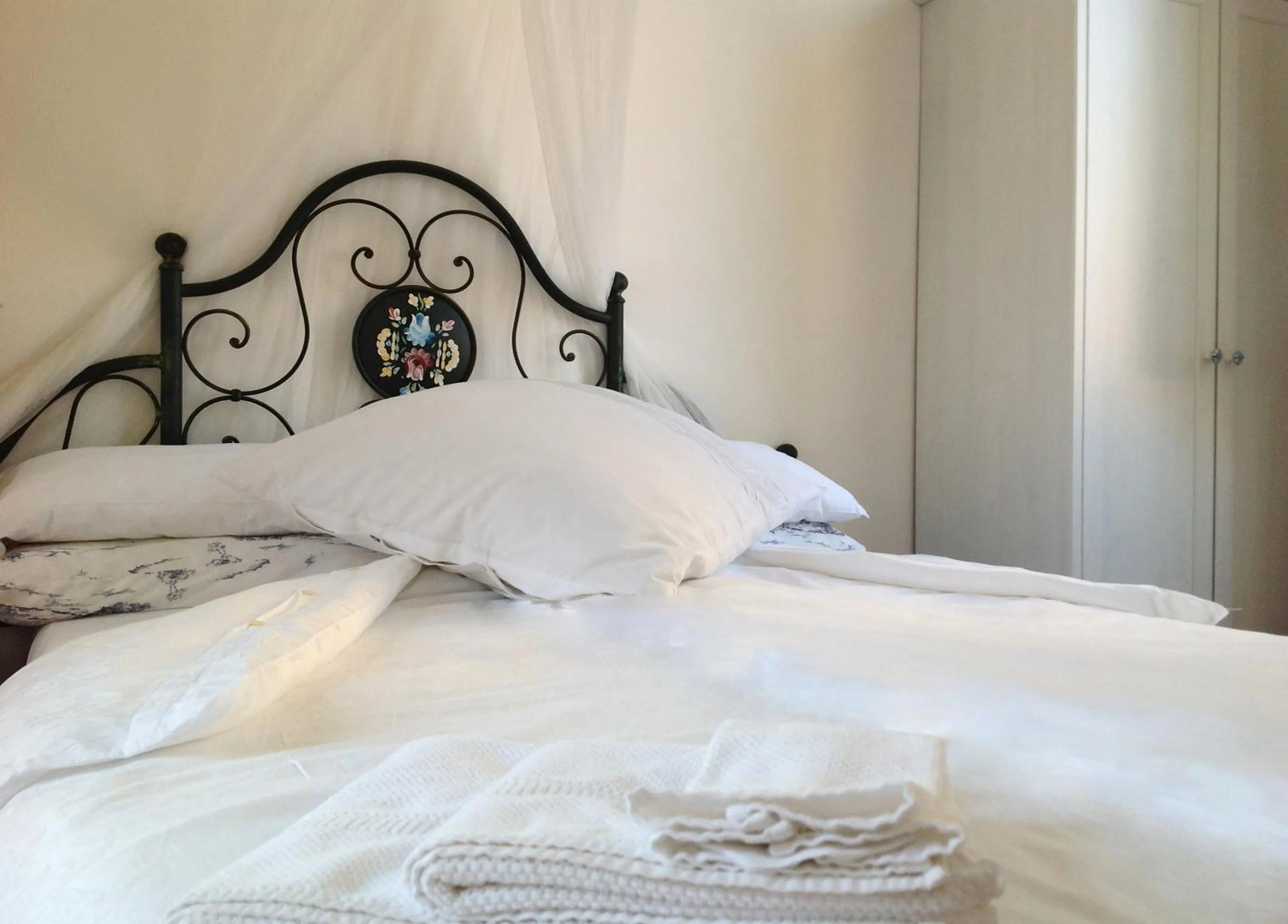 Bed in Barocchetto Romano