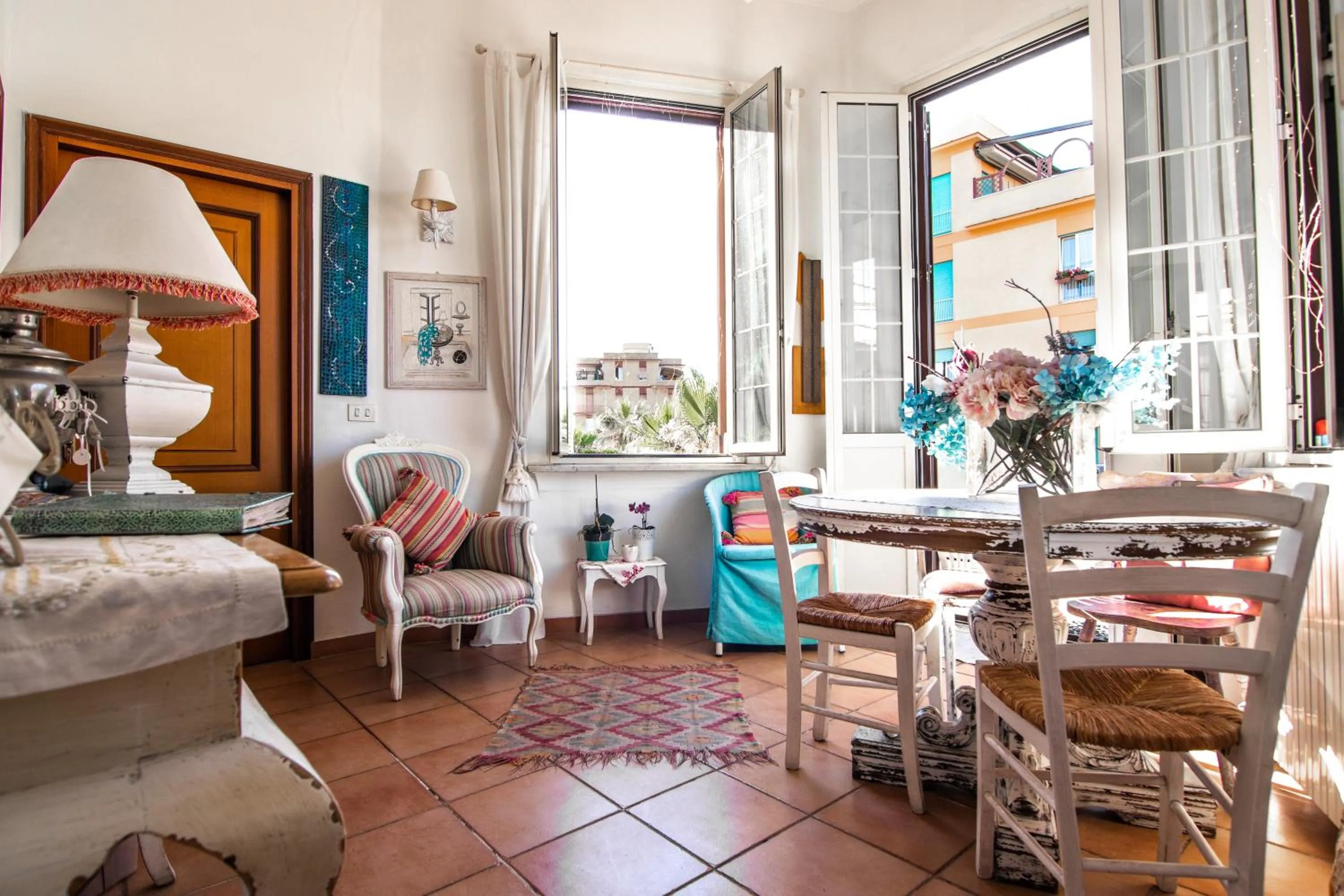 Communal lounge/ TV room in Barocchetto Romano