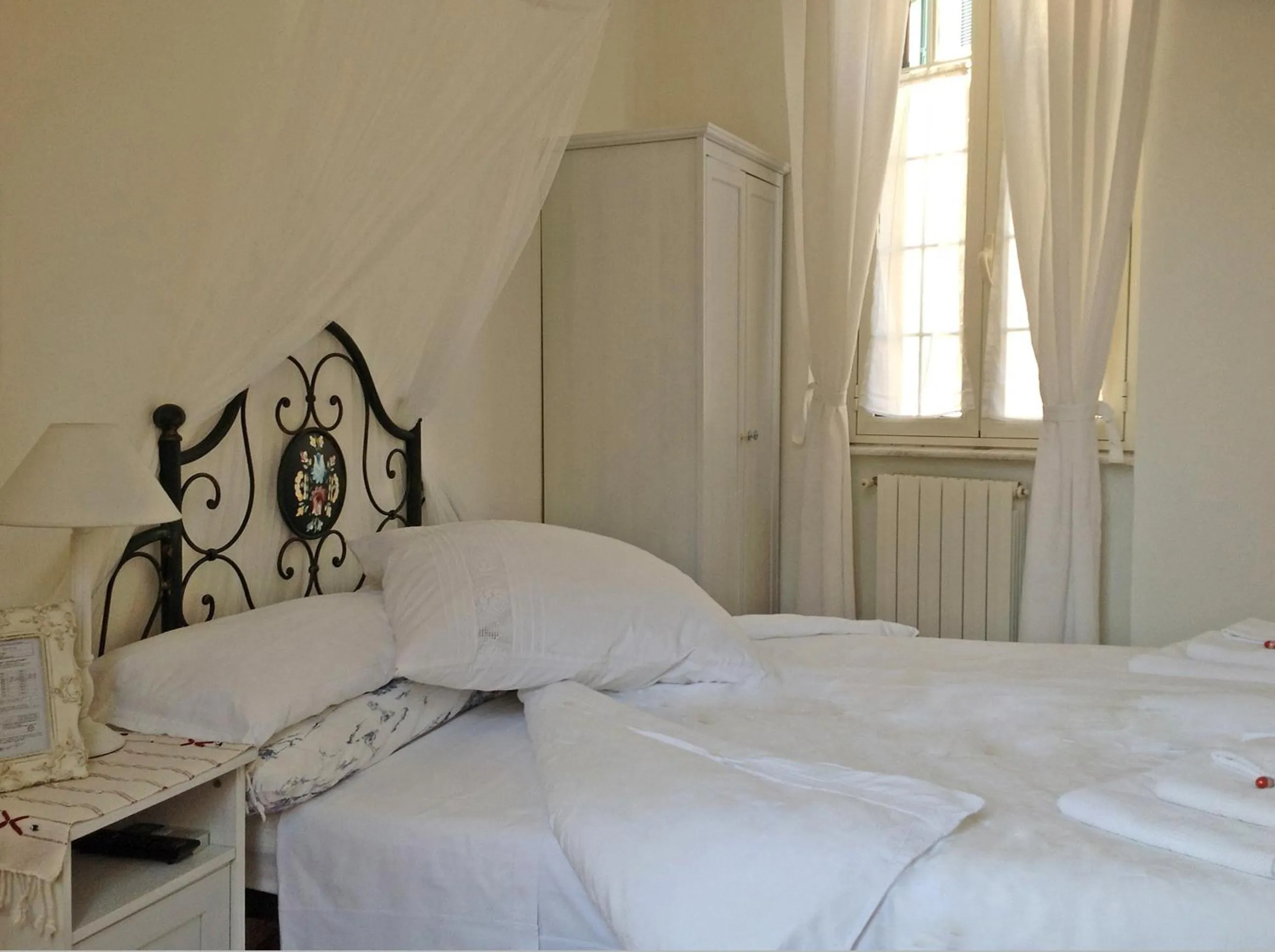 Bed in Barocchetto Romano