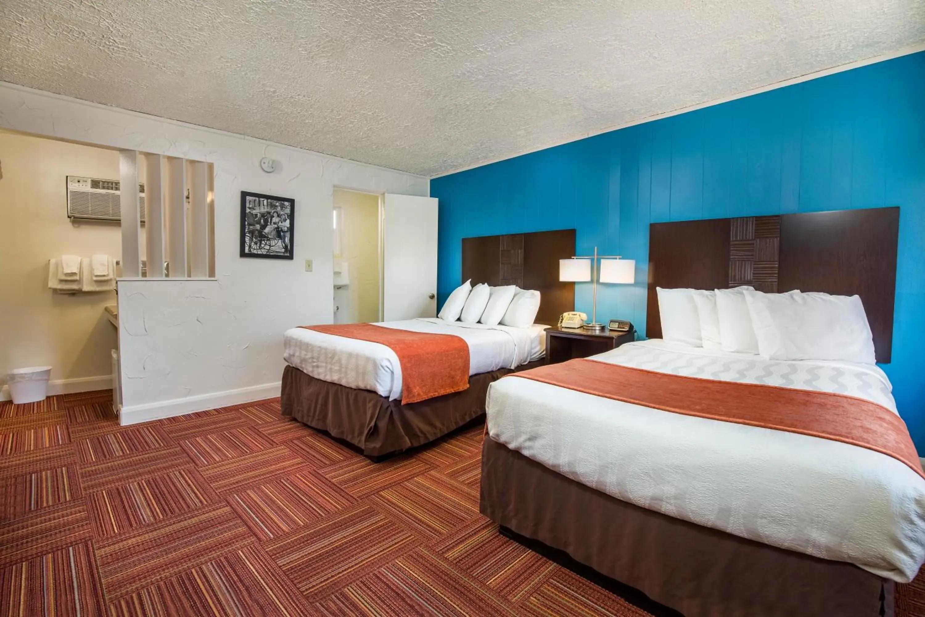 Bedroom, Bed in Aikens Lodge Bedroom, Bed in Aikens Lodge