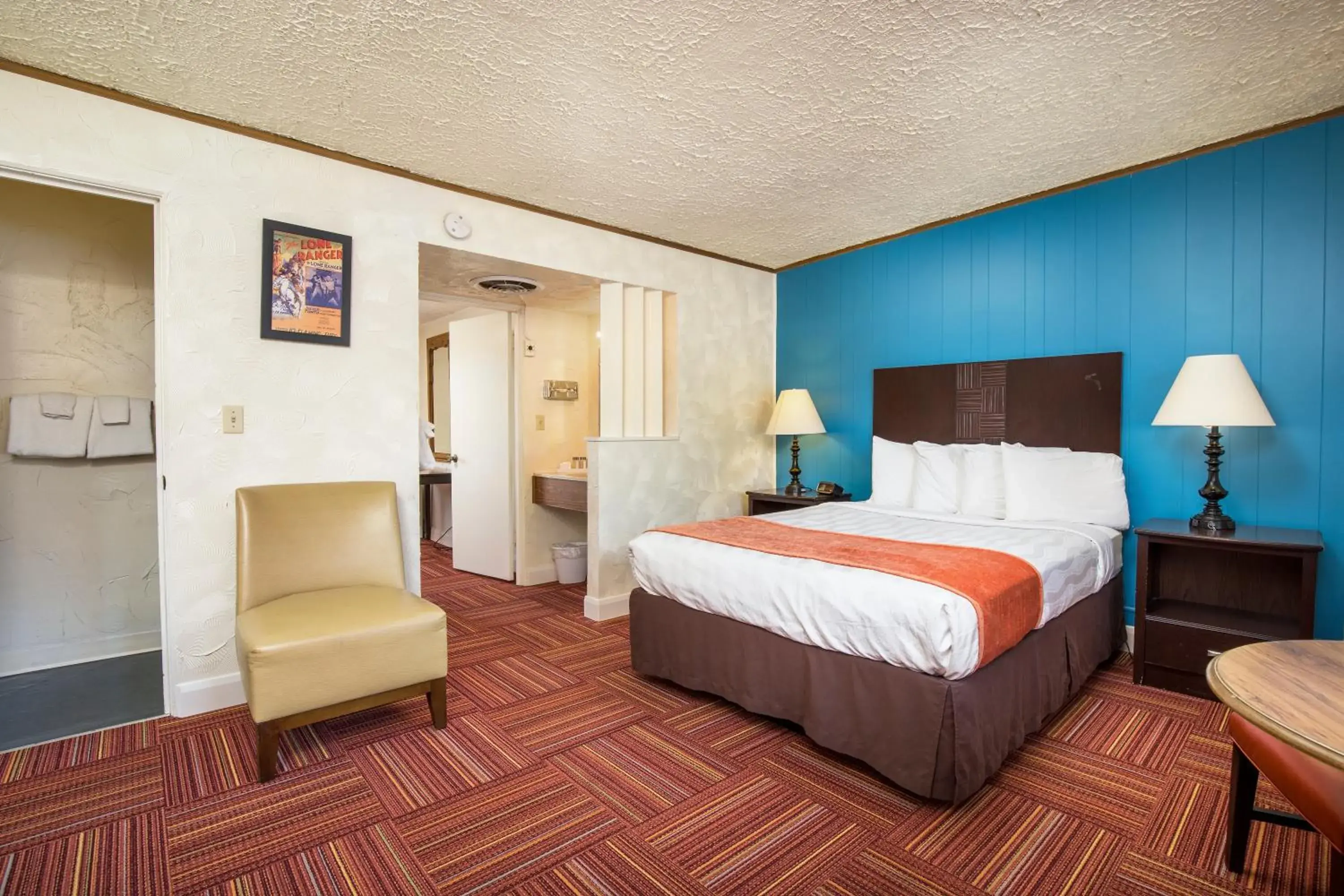 Photo of the whole room, Bed in Aikens Lodge Photo of the whole room, Bed in Aikens Lodge