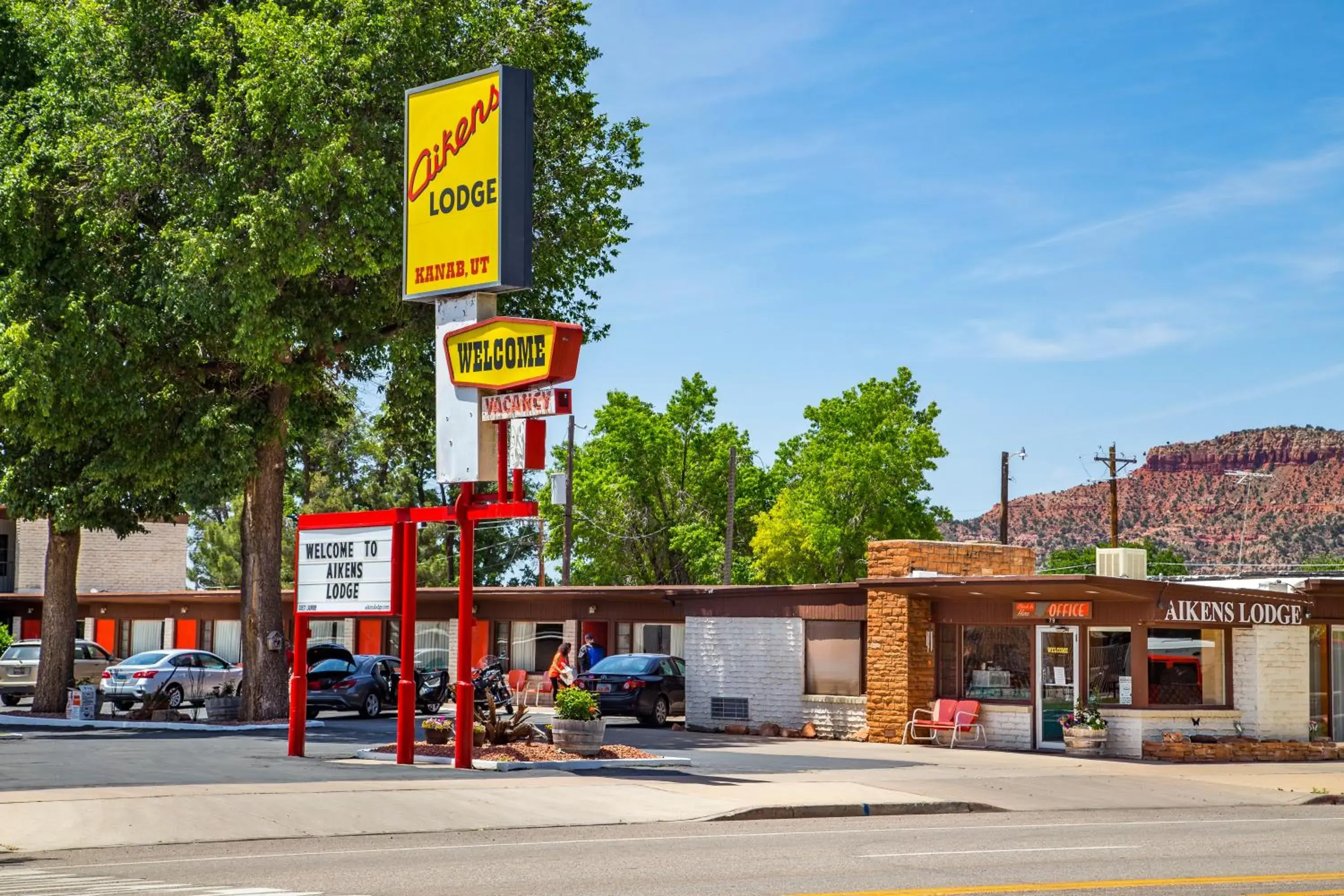 Facade/entrance in Aikens Lodge Facade/entrance in Aikens Lodge