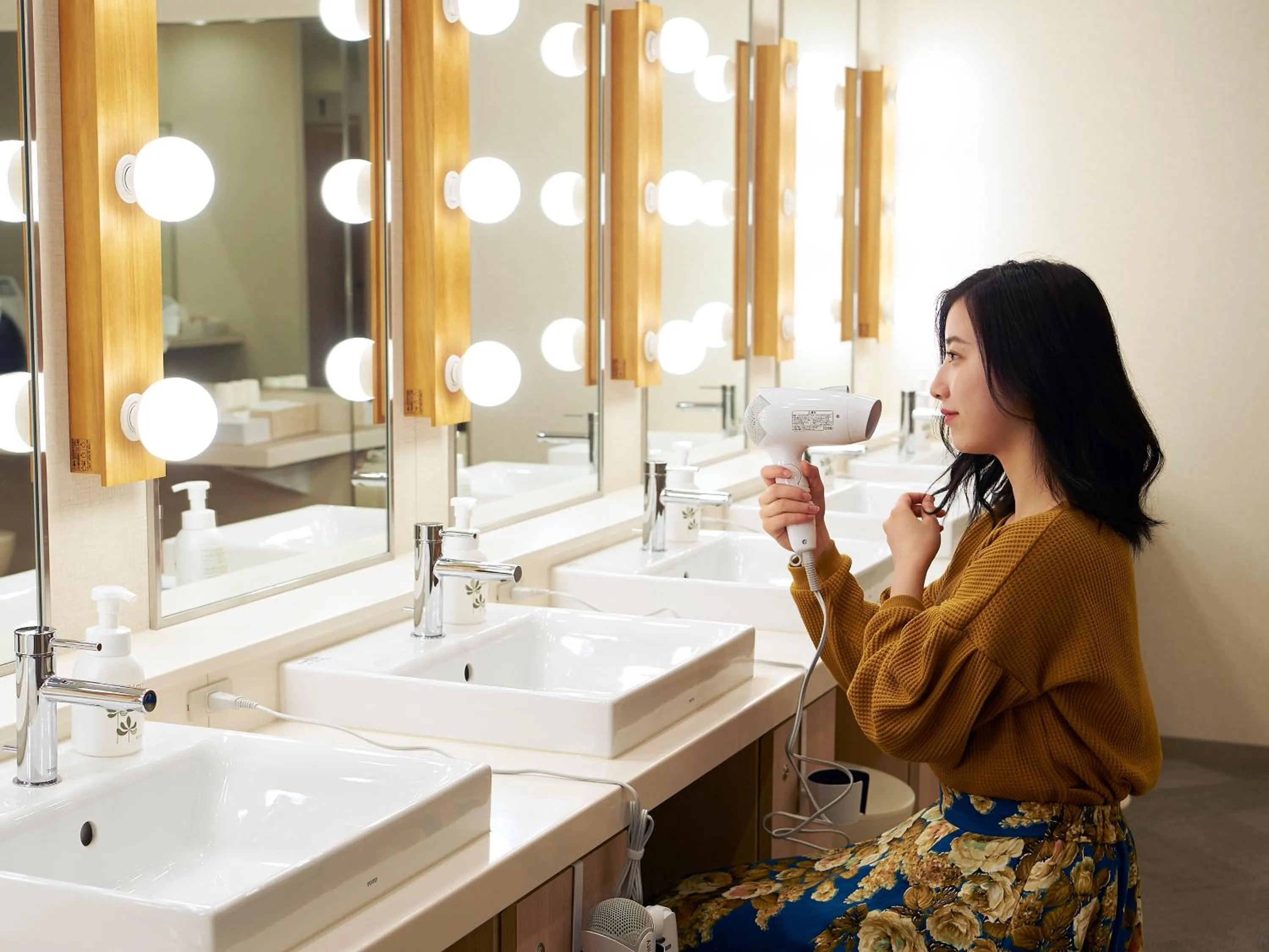 People in THE POCKET HOTEL Kyoto Shijo Karasuma