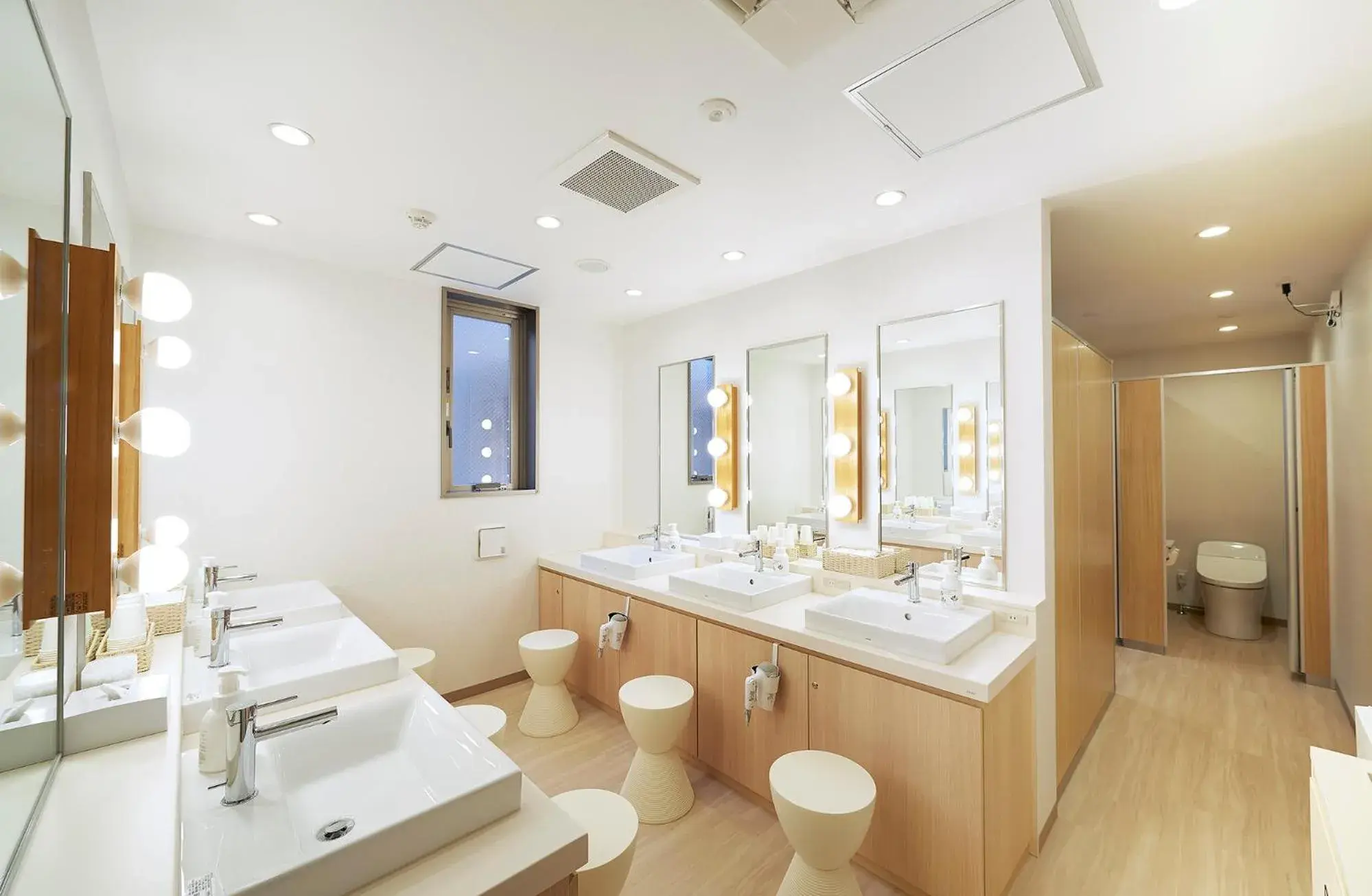 Bathroom in THE POCKET HOTEL Kyoto Shijo Karasuma Bathroom in THE POCKET HOTEL Kyoto Shijo Karasuma