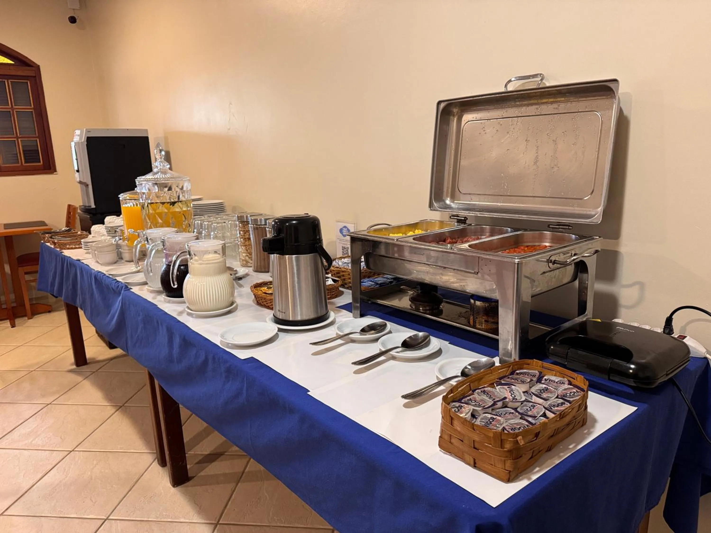 Buffet breakfast in Pousada Porto Praia