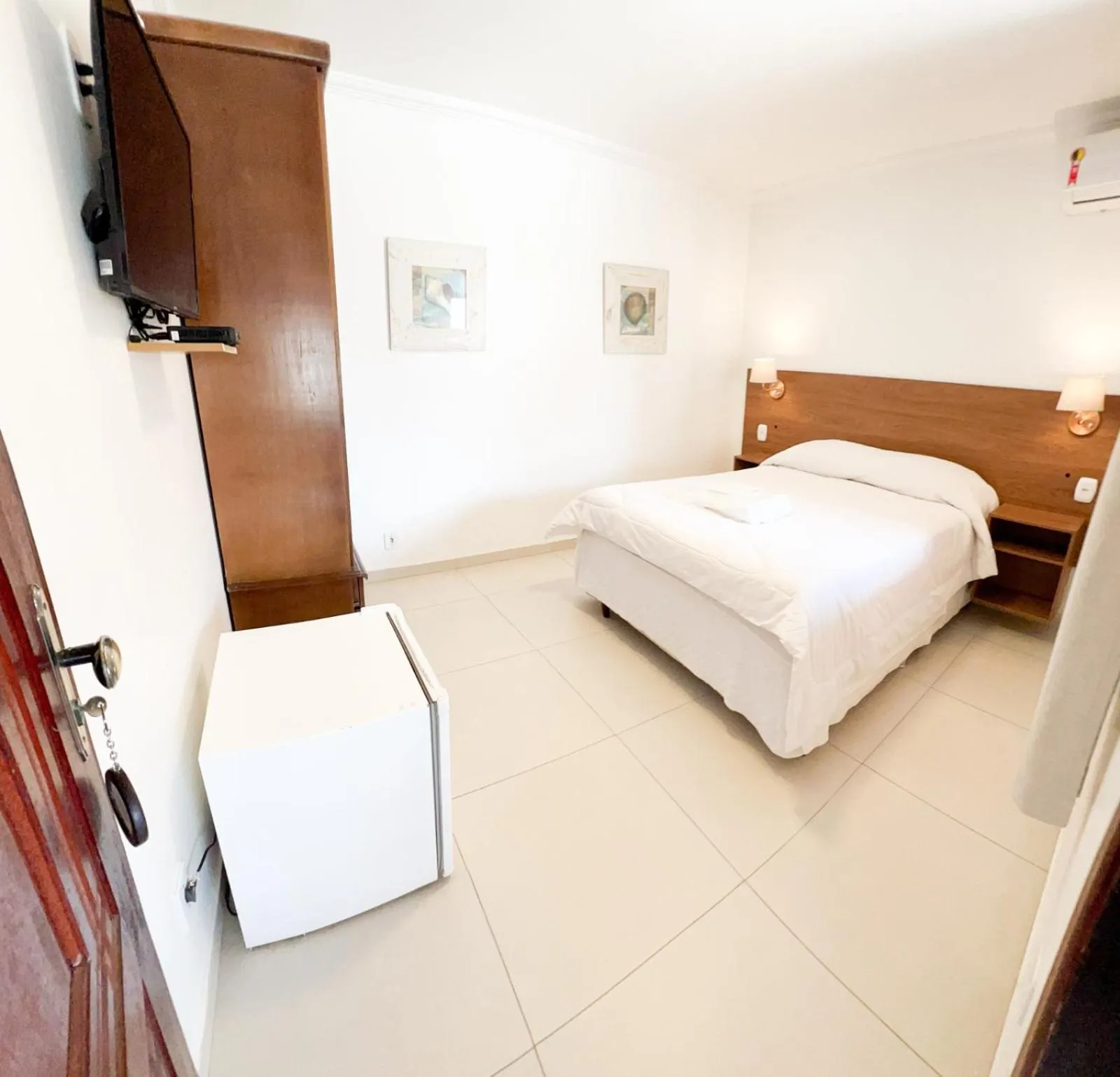 TV and multimedia, Bed in Pousada Porto Praia