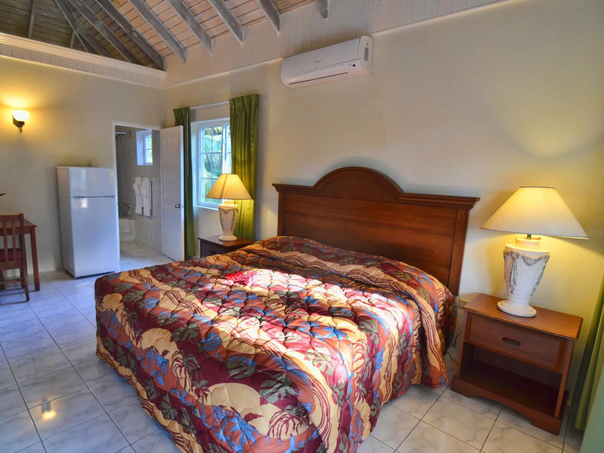 Bedroom, Bed in Tropical Lagoon Resort