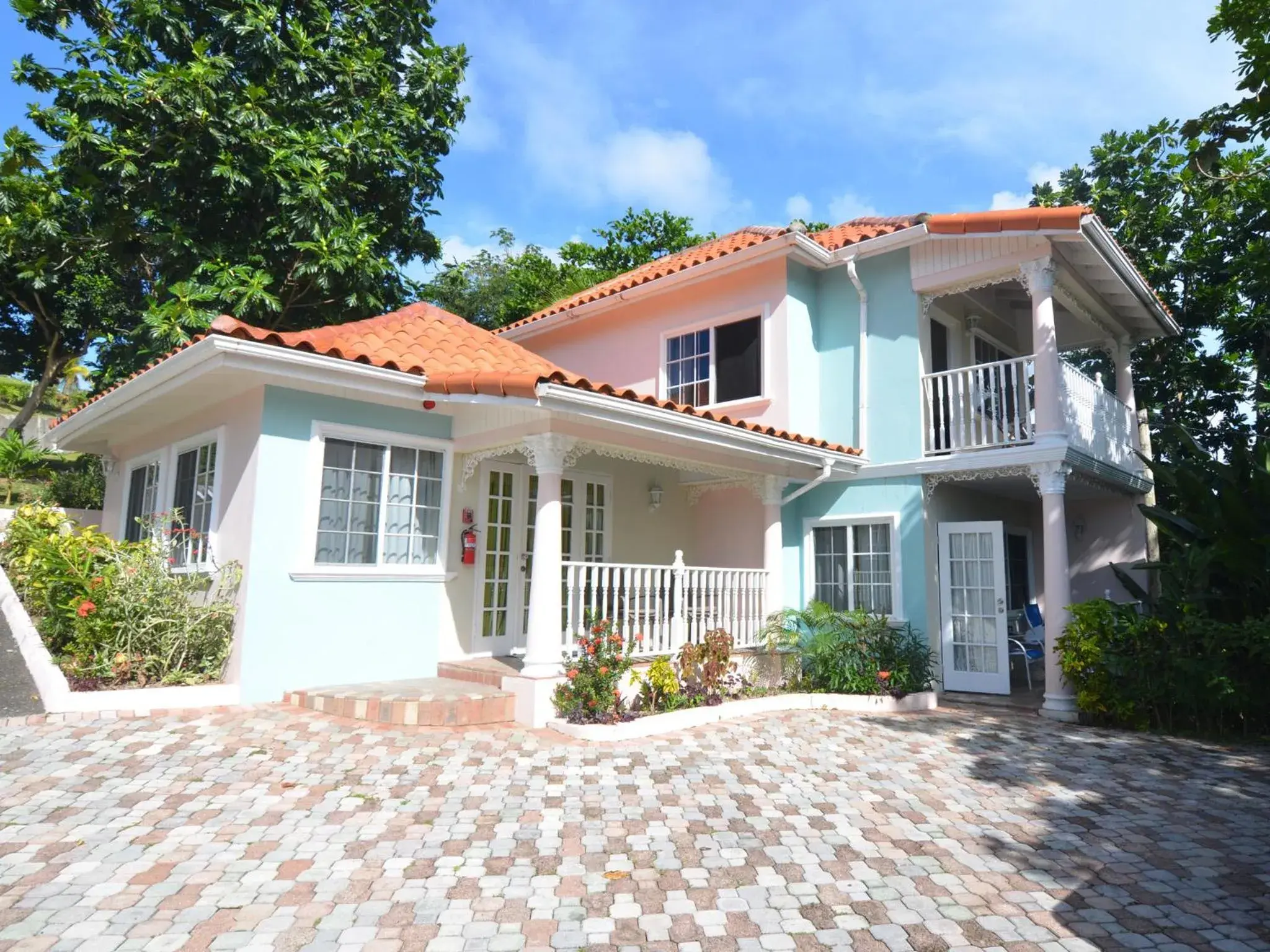 Tropical Lagoon Resort Tropical Lagoon Resort