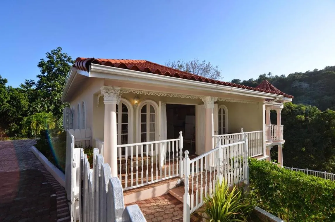 Tropical Lagoon Resort