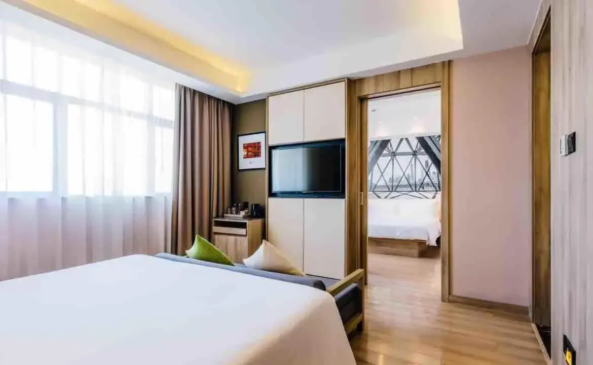 Bed in Atour Hotel (Shanghai International Tourism and Resorts Zone XiuYan Road) Bed in Atour Hotel (Shanghai International Tourism and Resorts Zone XiuYan Road)