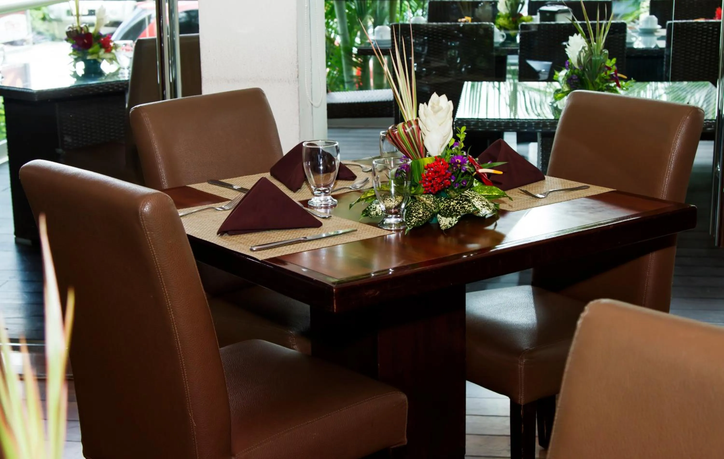 Restaurant/places to eat in Rincon del Valle Hotel & Suites