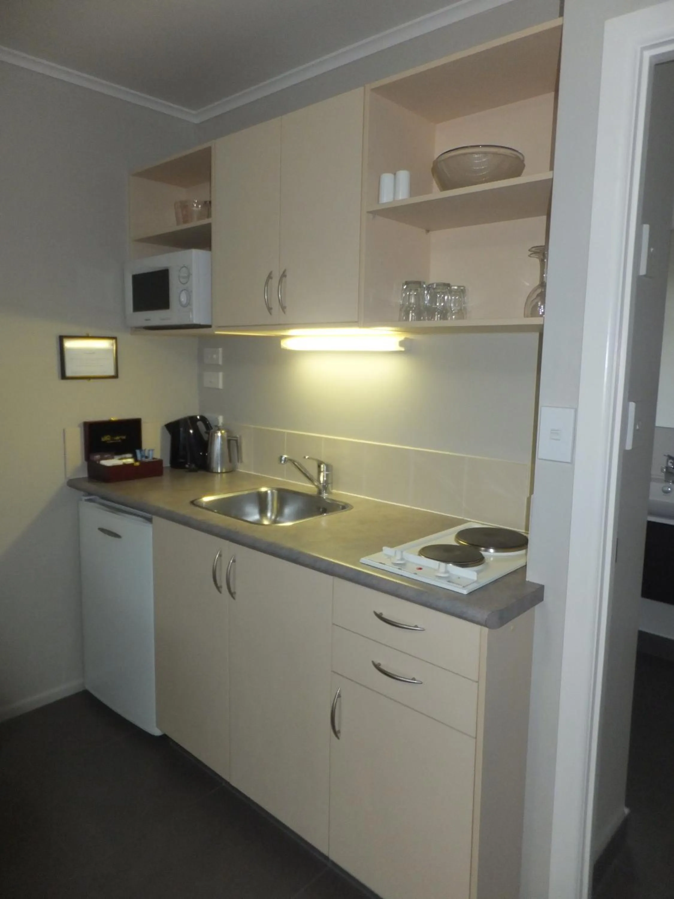 Kitchen or kitchenette in Quality Inn Acapulco Taupo