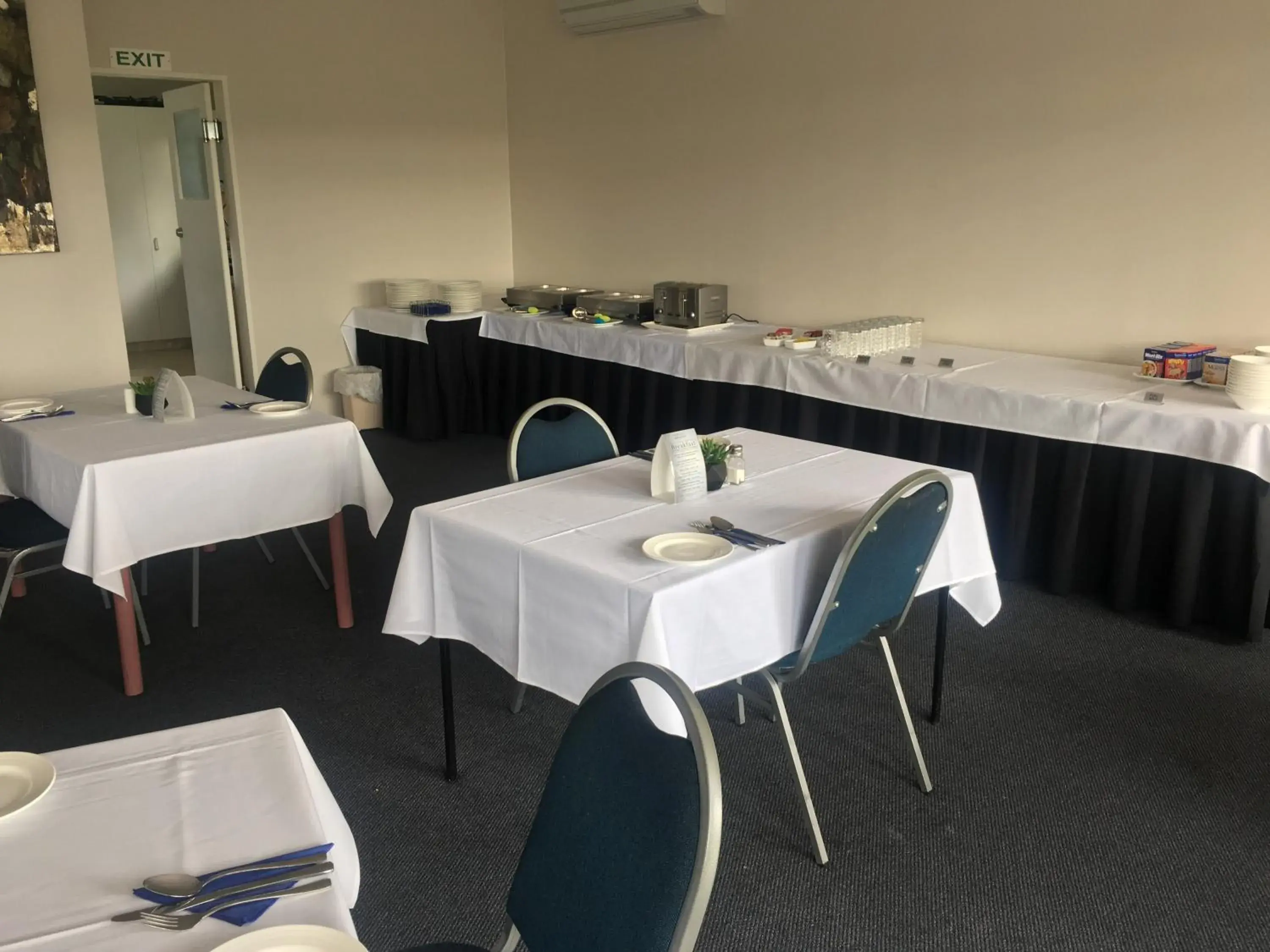 Breakfast in Quality Inn Acapulco Taupo Breakfast in Quality Inn Acapulco Taupo