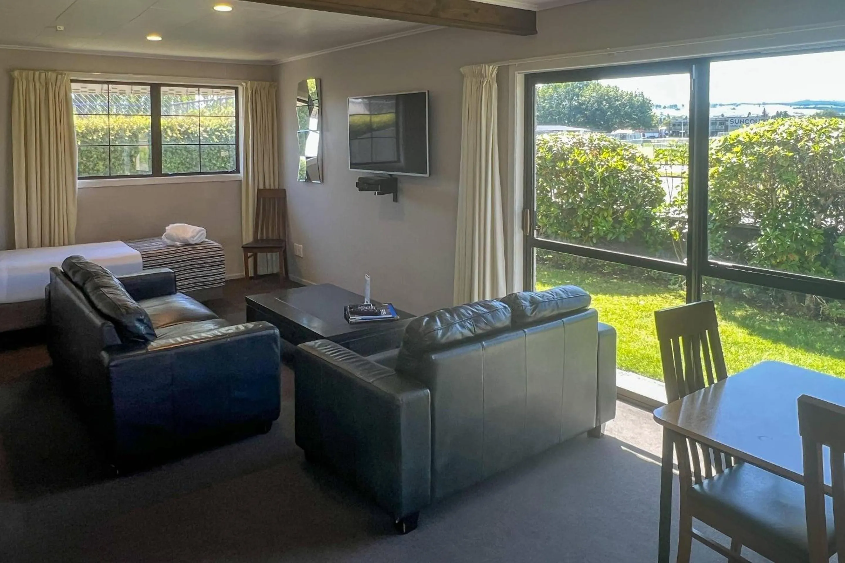 Bedroom in Quality Inn Acapulco Taupo