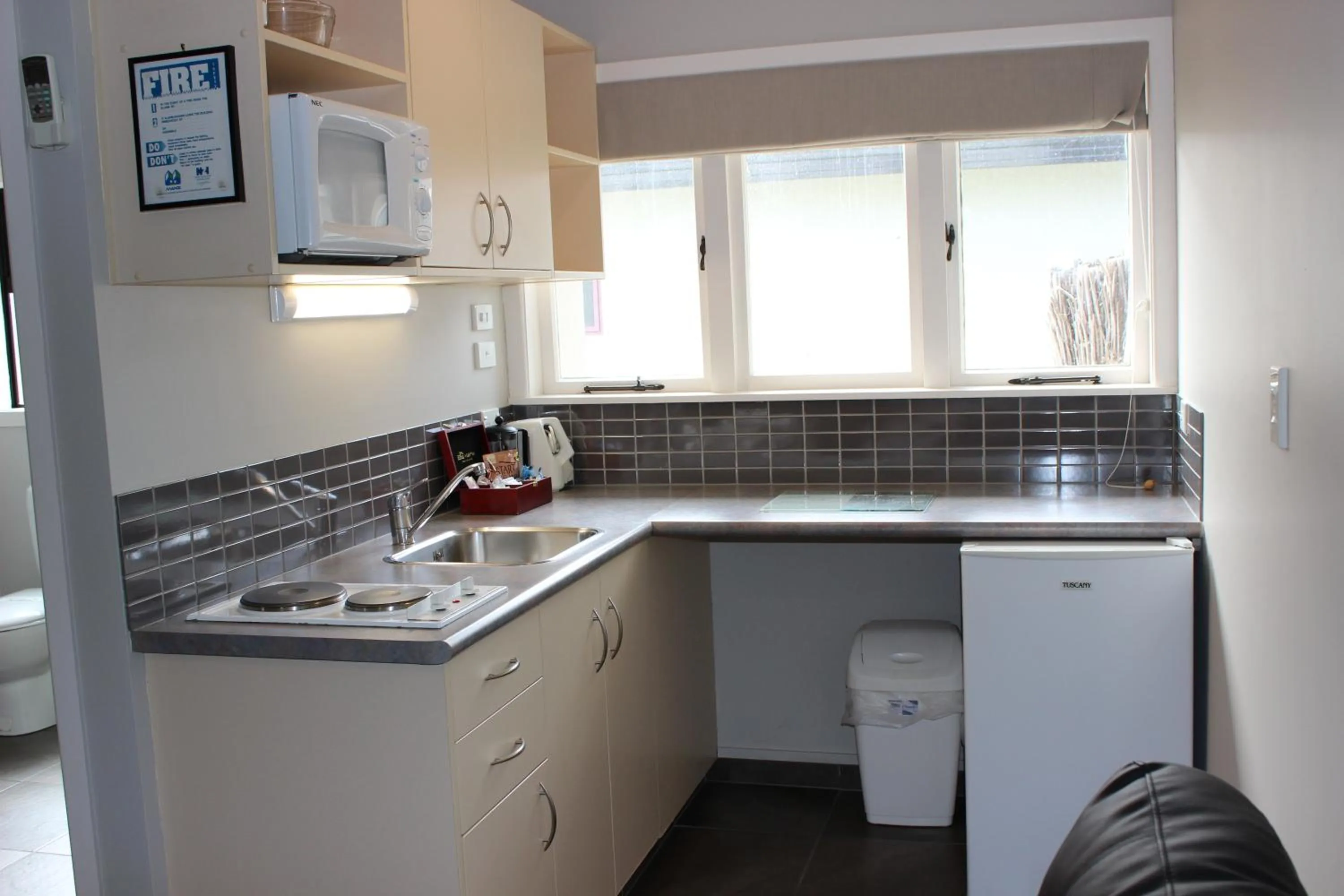 Kitchen or kitchenette in Quality Inn Acapulco Taupo