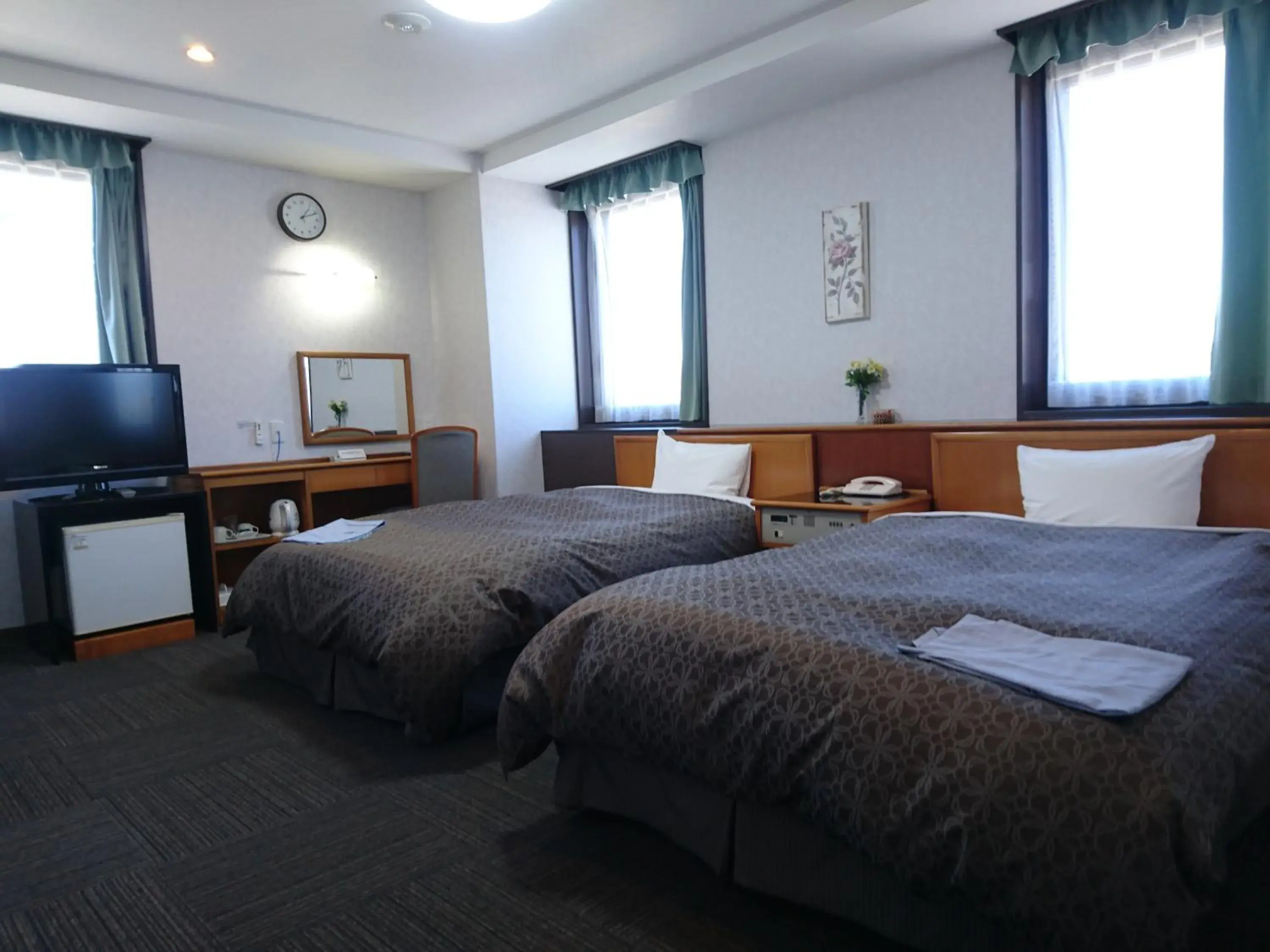 Photo of the whole room, Bed in Terminal Hotel Matsuyama Photo of the whole room, Bed in Terminal Hotel Matsuyama