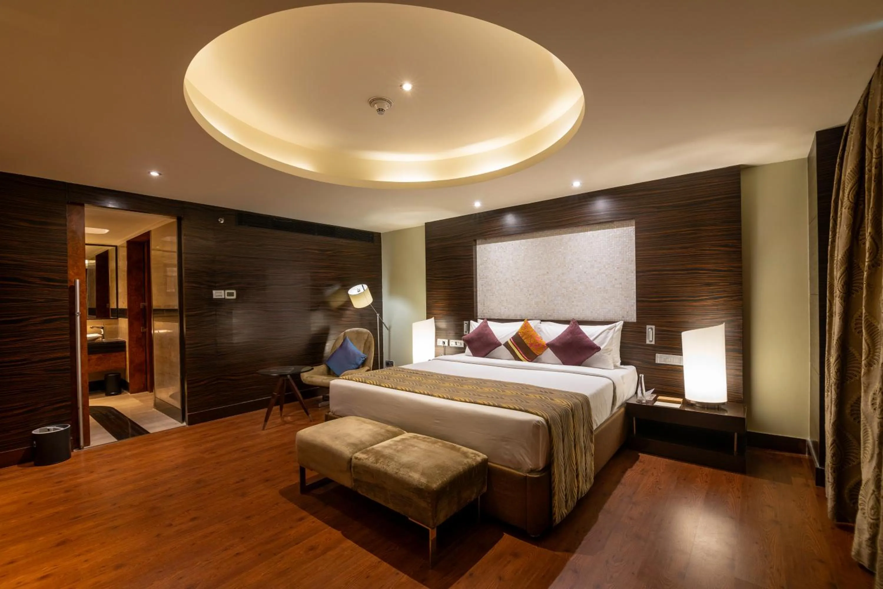 Bed in Vivanta Hyderabad, Begumpet