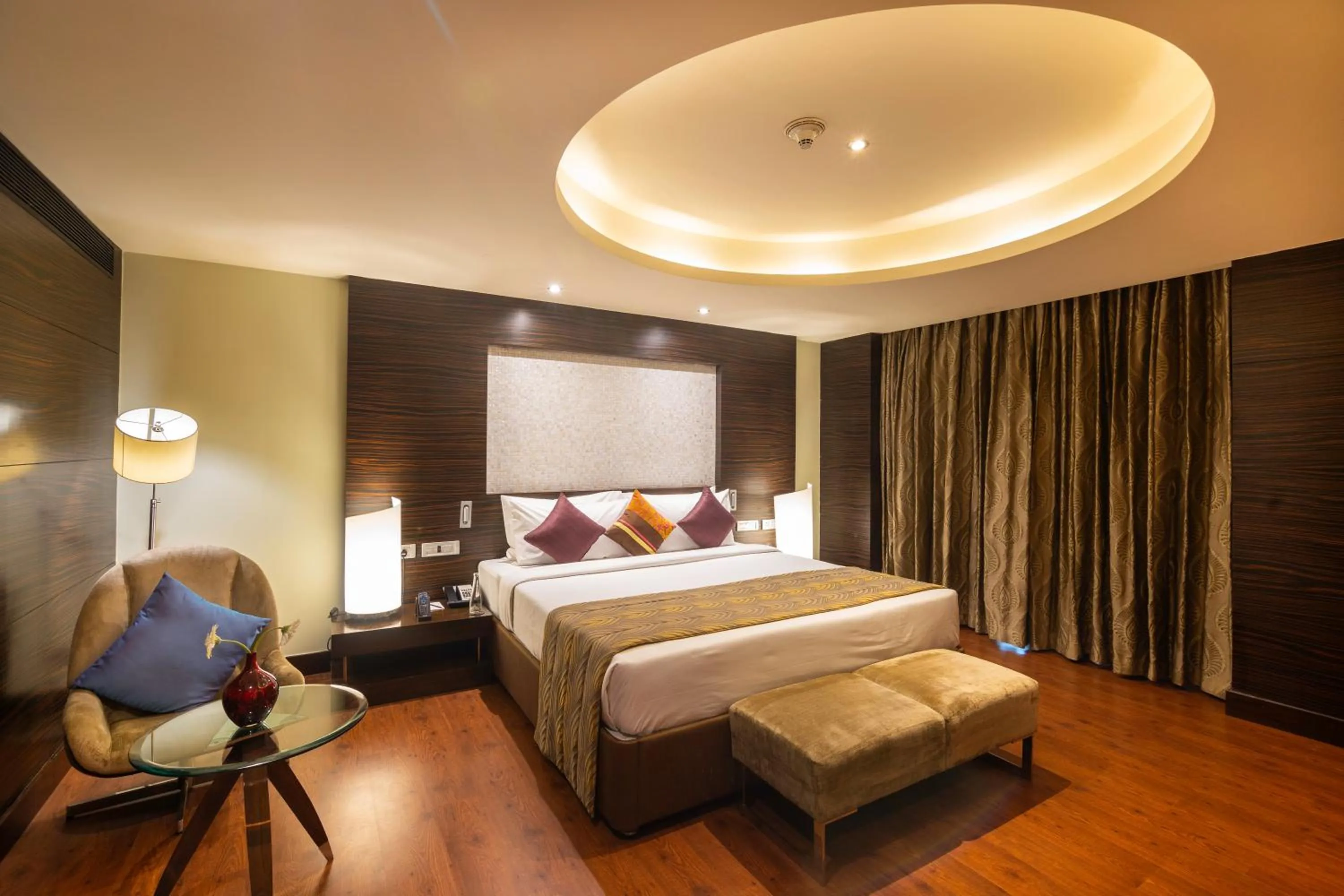Bed in Vivanta Hyderabad, Begumpet