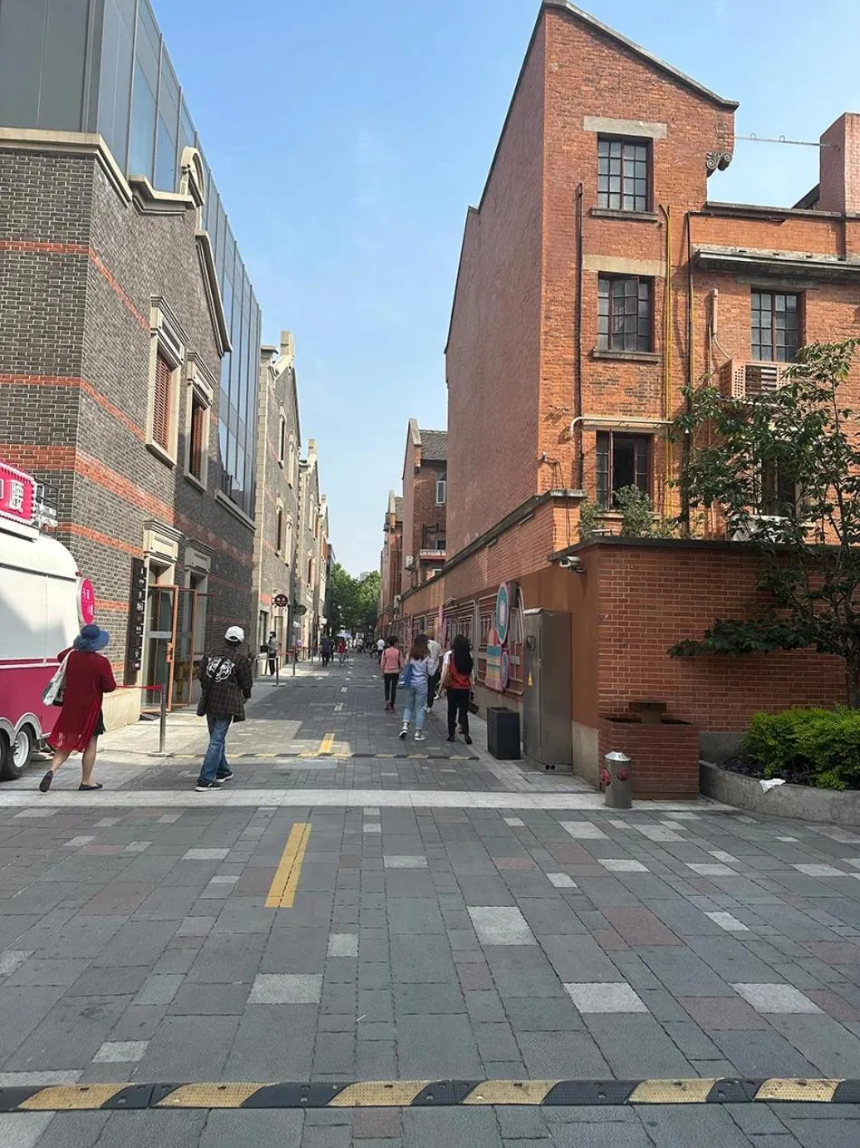 Property logo or sign in JingLai Bushe Hotel Bund Nanjing West Road Shanghai