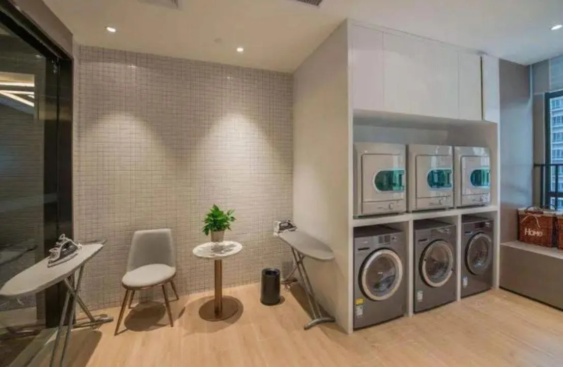 washing machine in JingLai Bushe Hotel Bund Nanjing West Road Shanghai