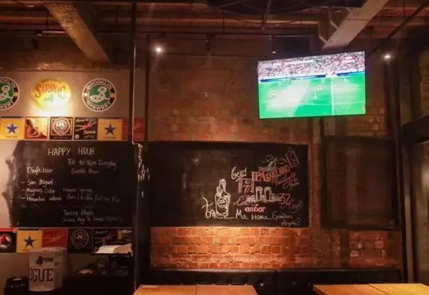 Restaurant/places to eat in JingLai Bushe Hotel Bund Nanjing West Road Shanghai