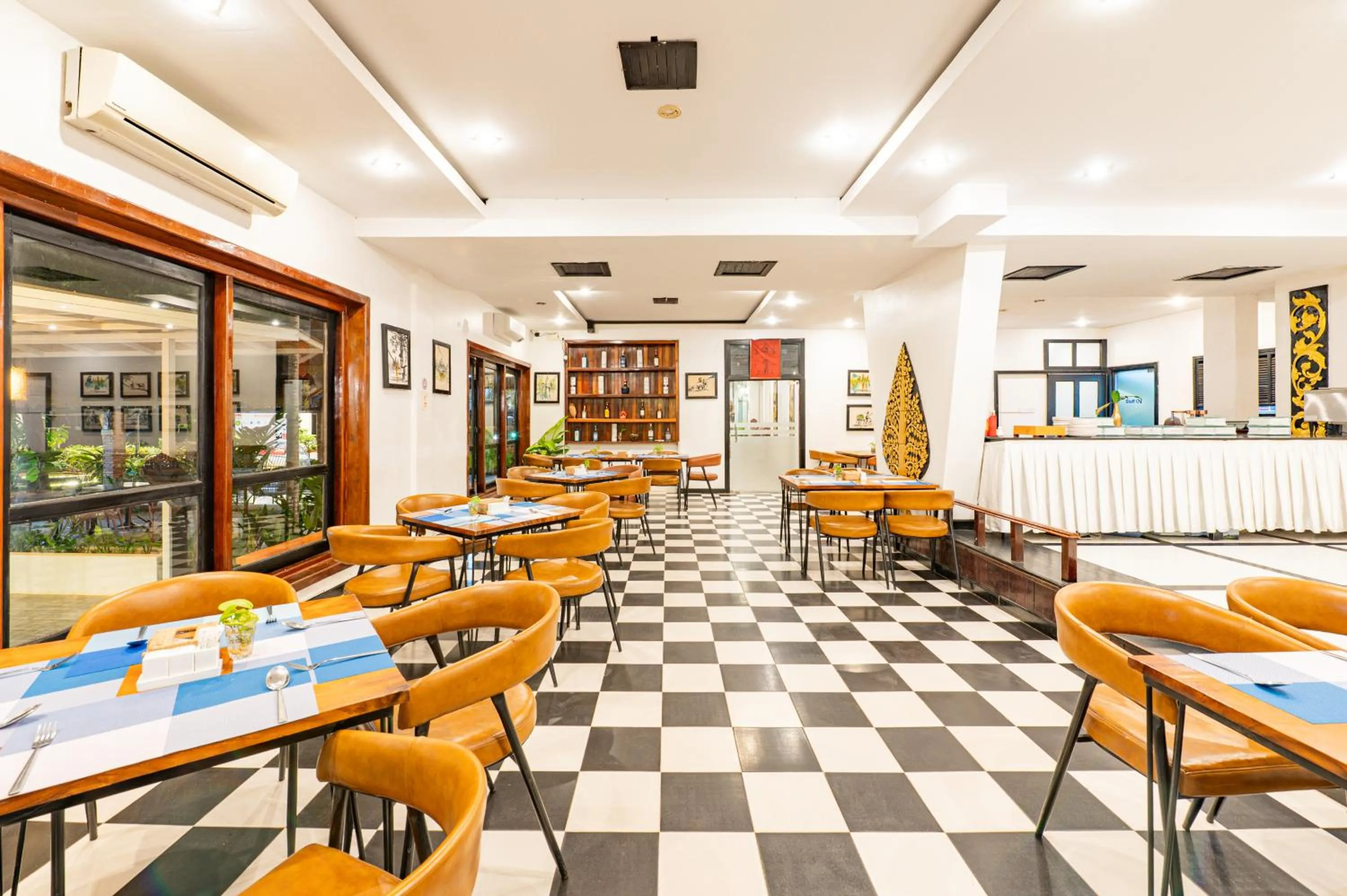 Restaurant/places to eat in The Sanctuary Residence