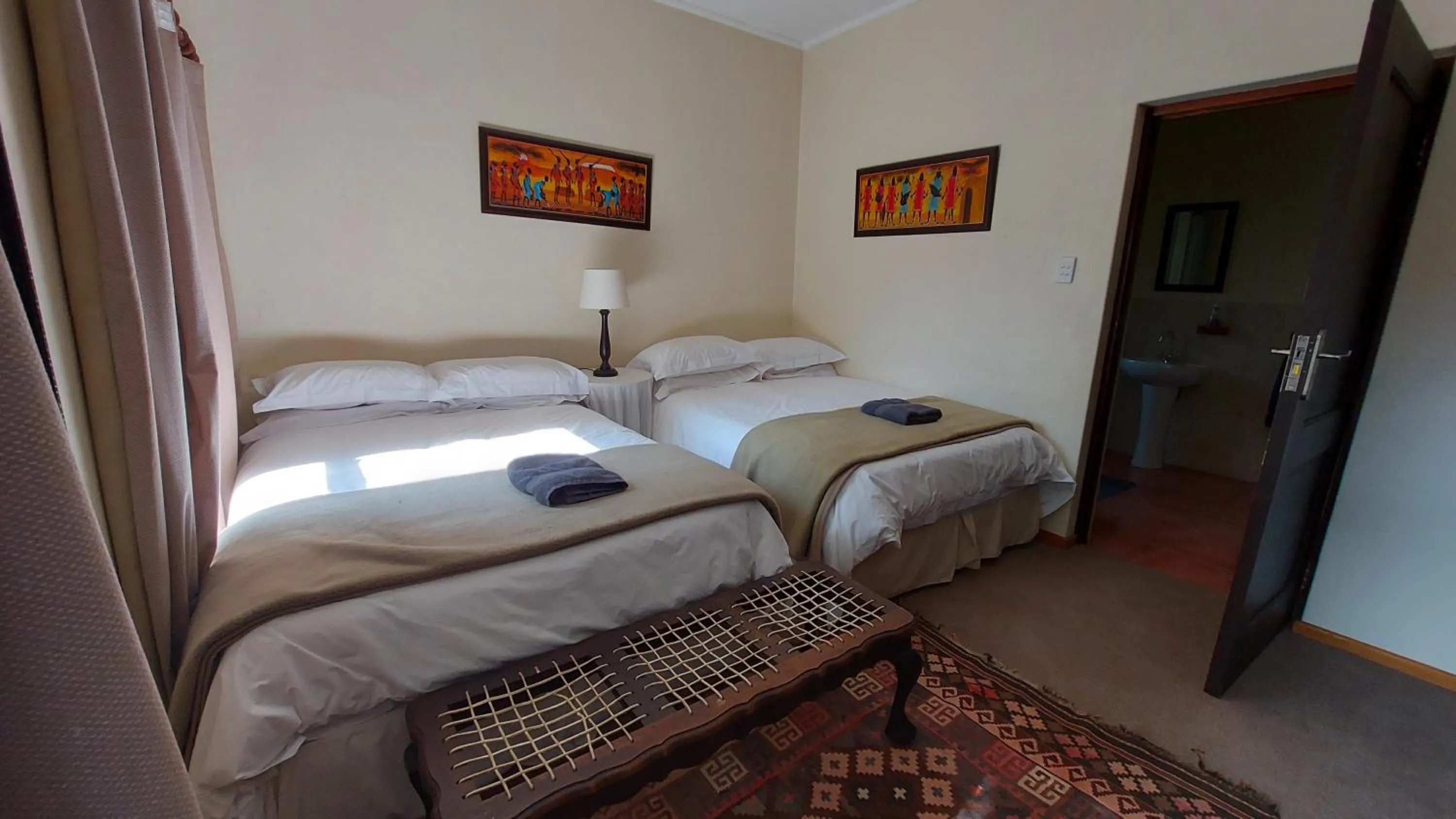 Bedroom, Bed in Catmandu