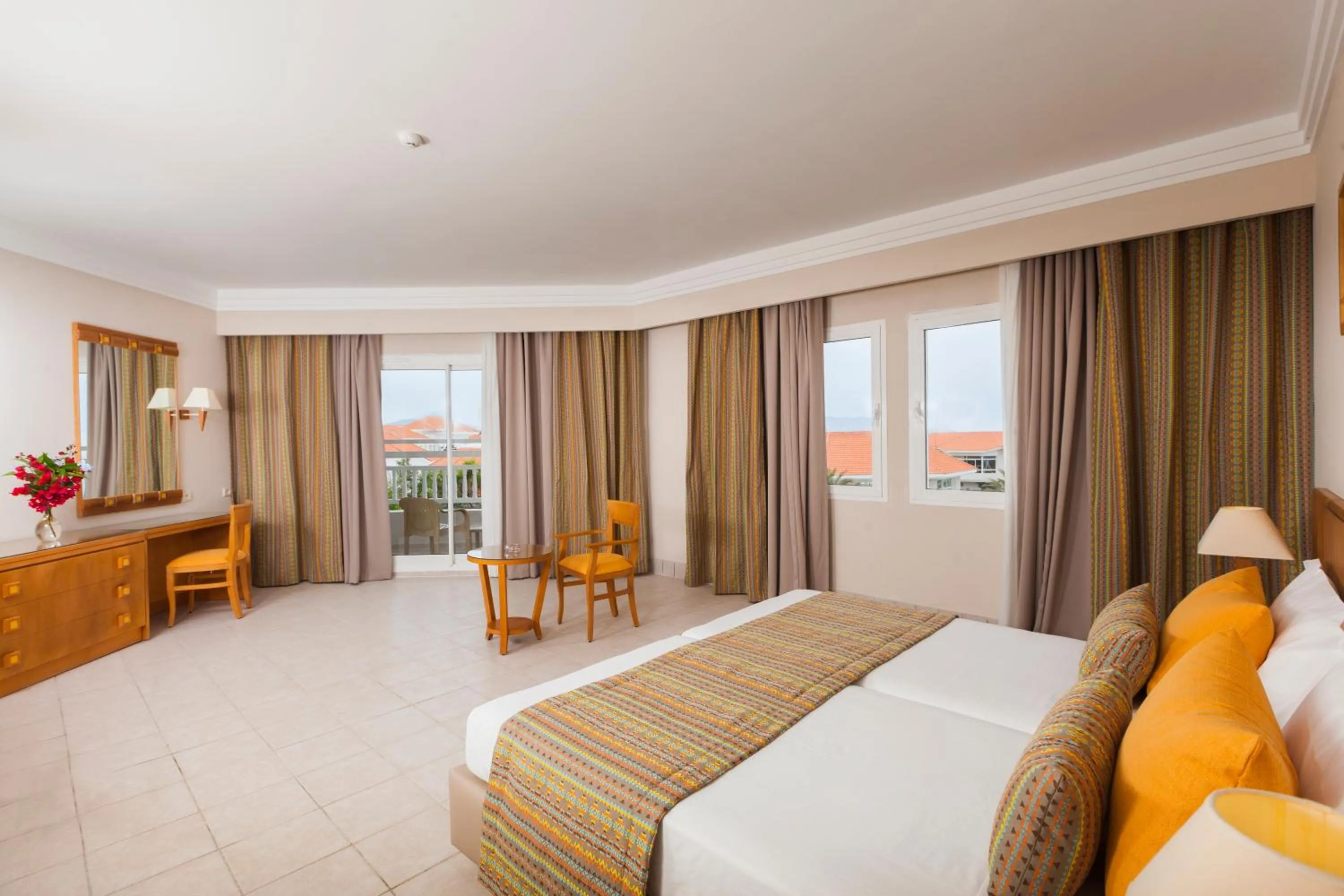 Photo of the whole room, Bed in Thabraca Thalasso & Diving