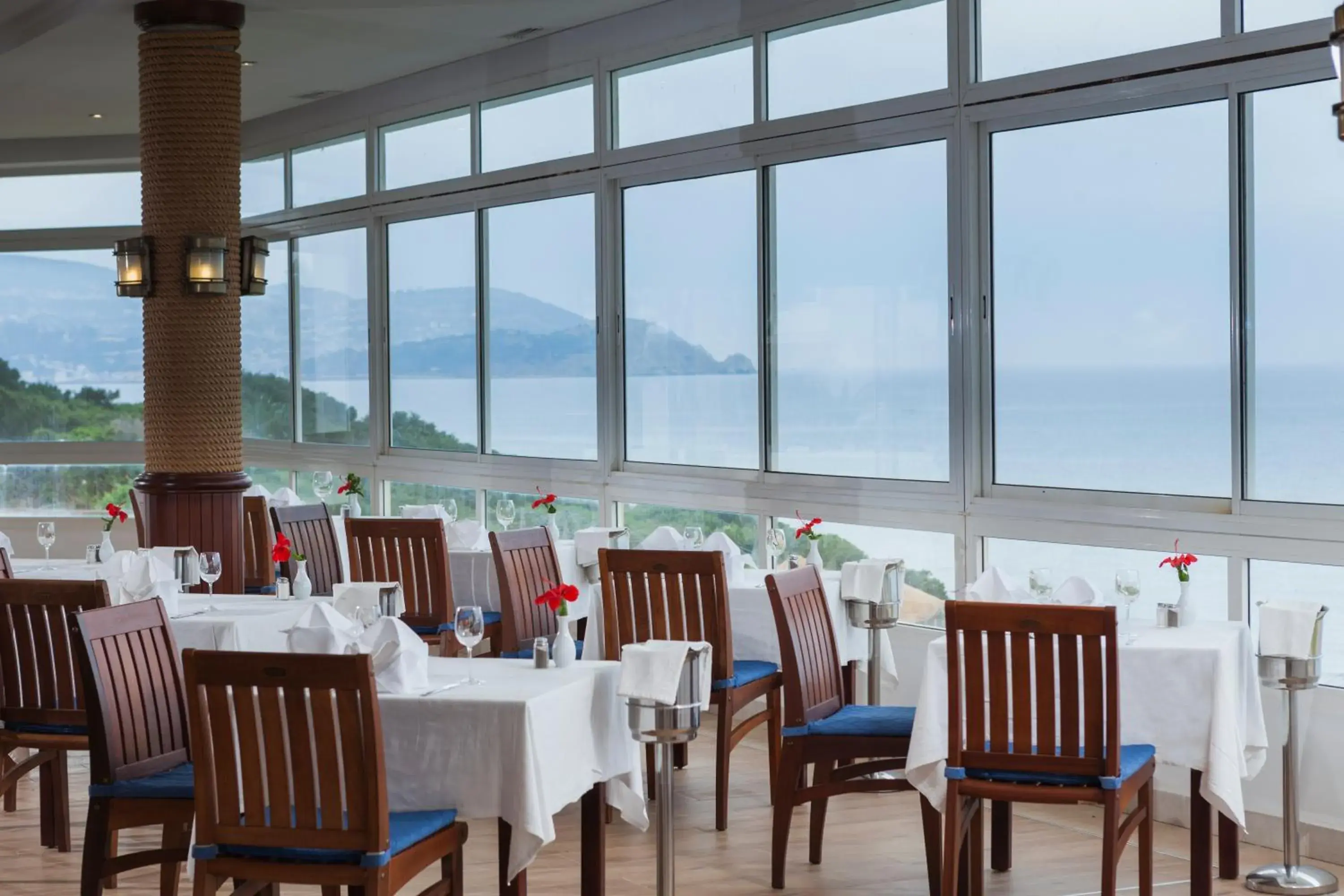 Restaurant/places to eat in Thabraca Thalasso & Diving Restaurant/places to eat in Thabraca Thalasso & Diving