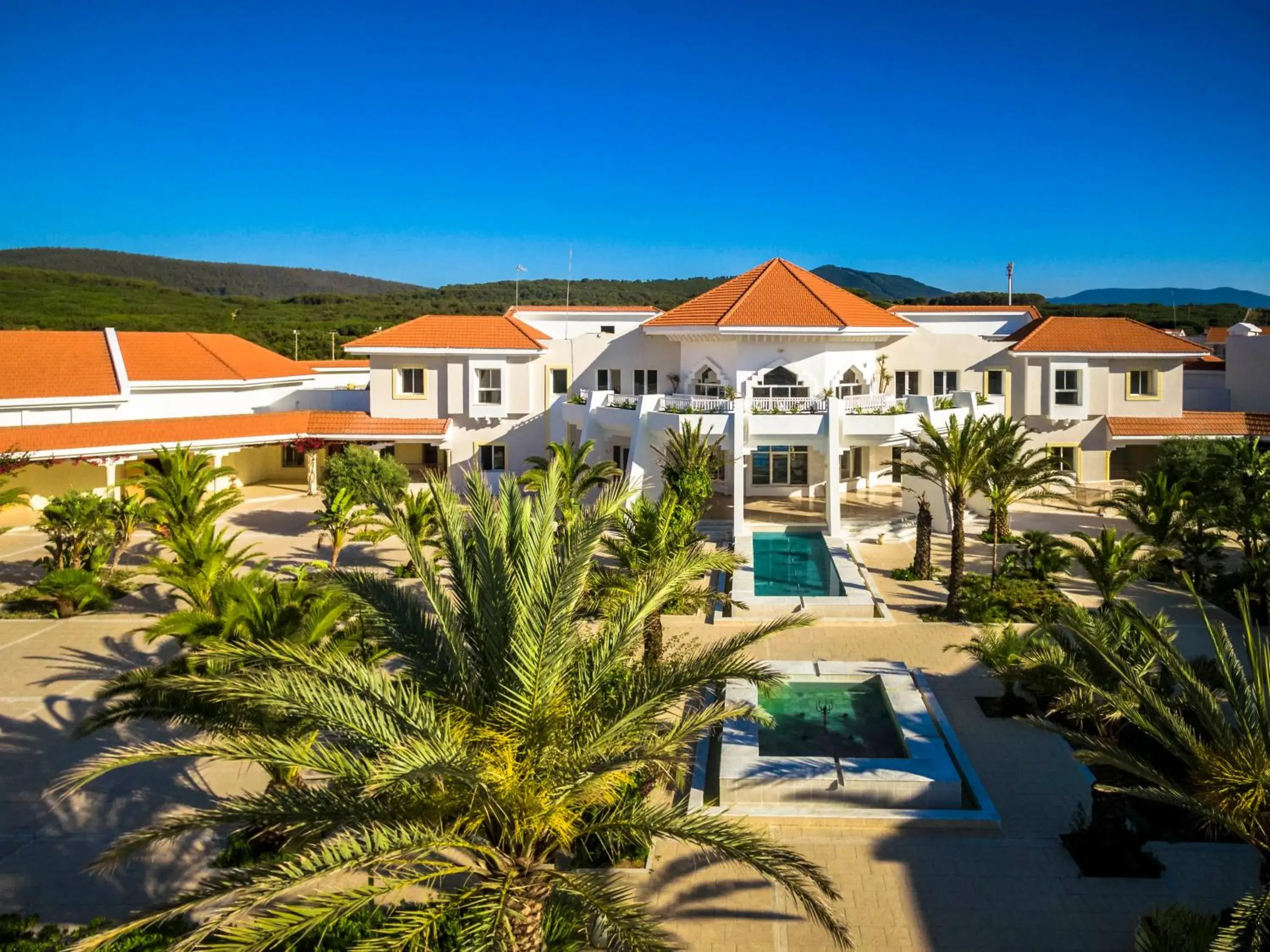 Property building in Thabraca Thalasso & Diving Property building in Thabraca Thalasso & Diving