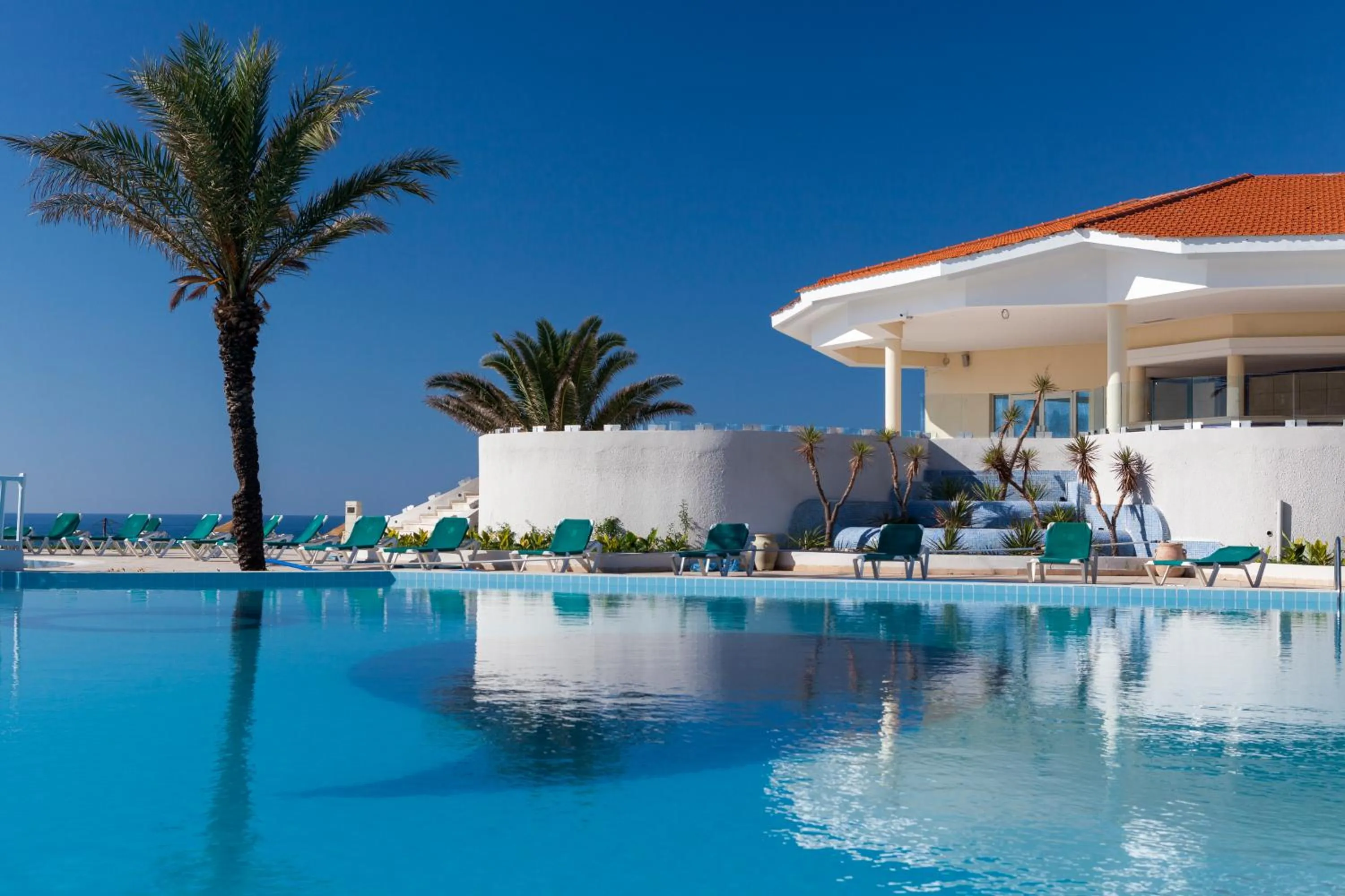 Swimming pool in Thabraca Thalasso & Diving