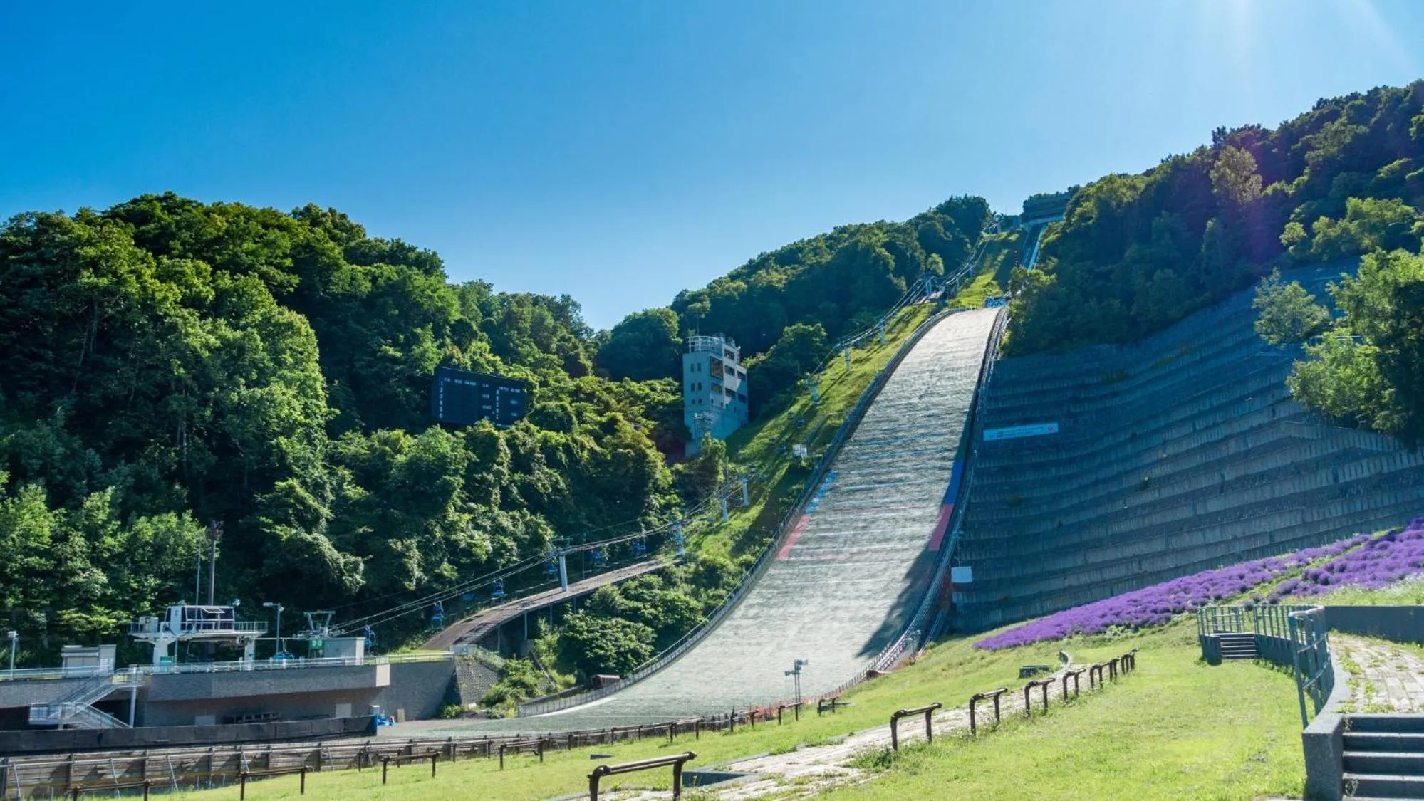 Nearby landmark in Swanky Hotel Otomo