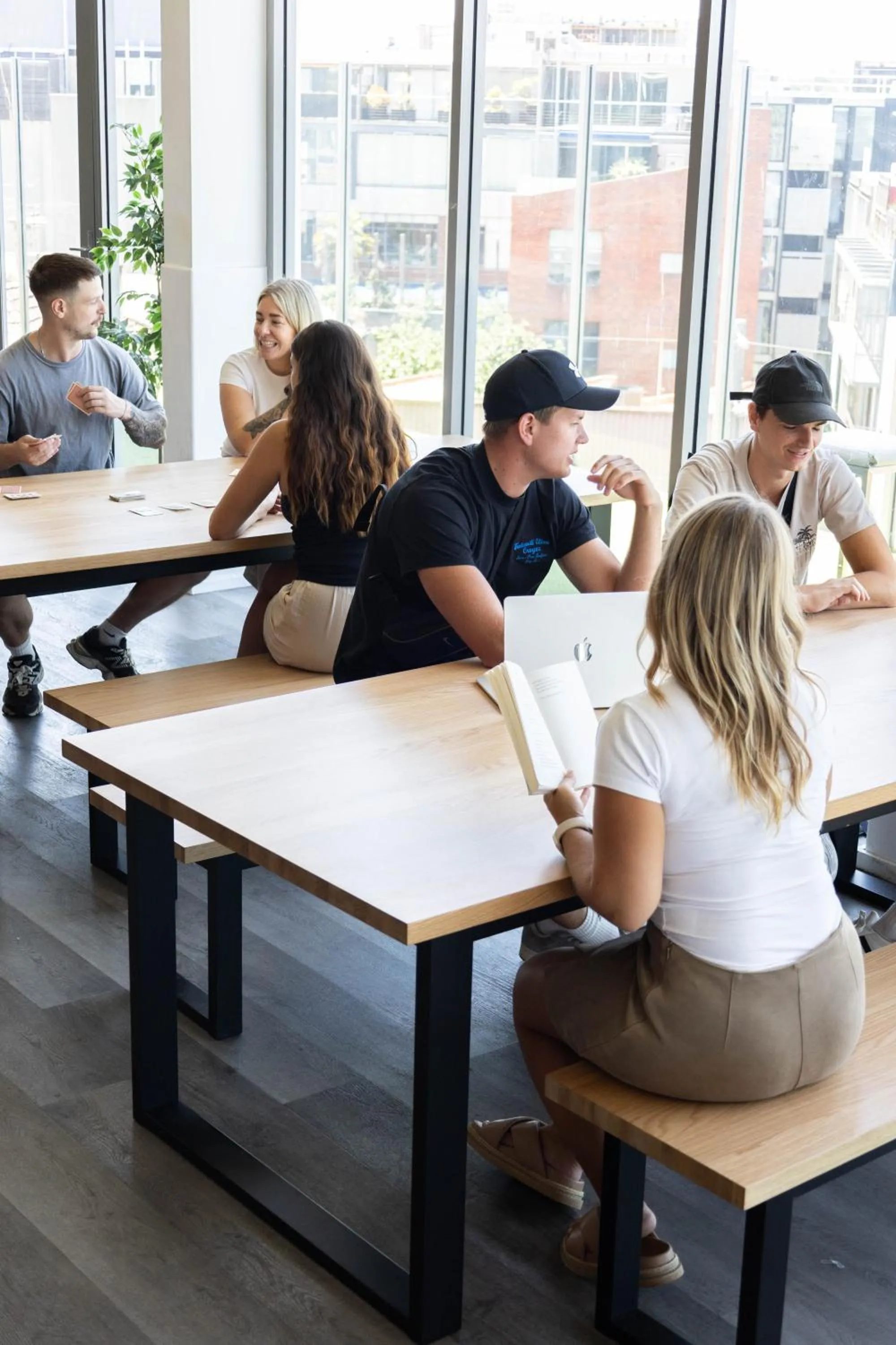 Communal lounge/ TV room in Summer House Melbourne
