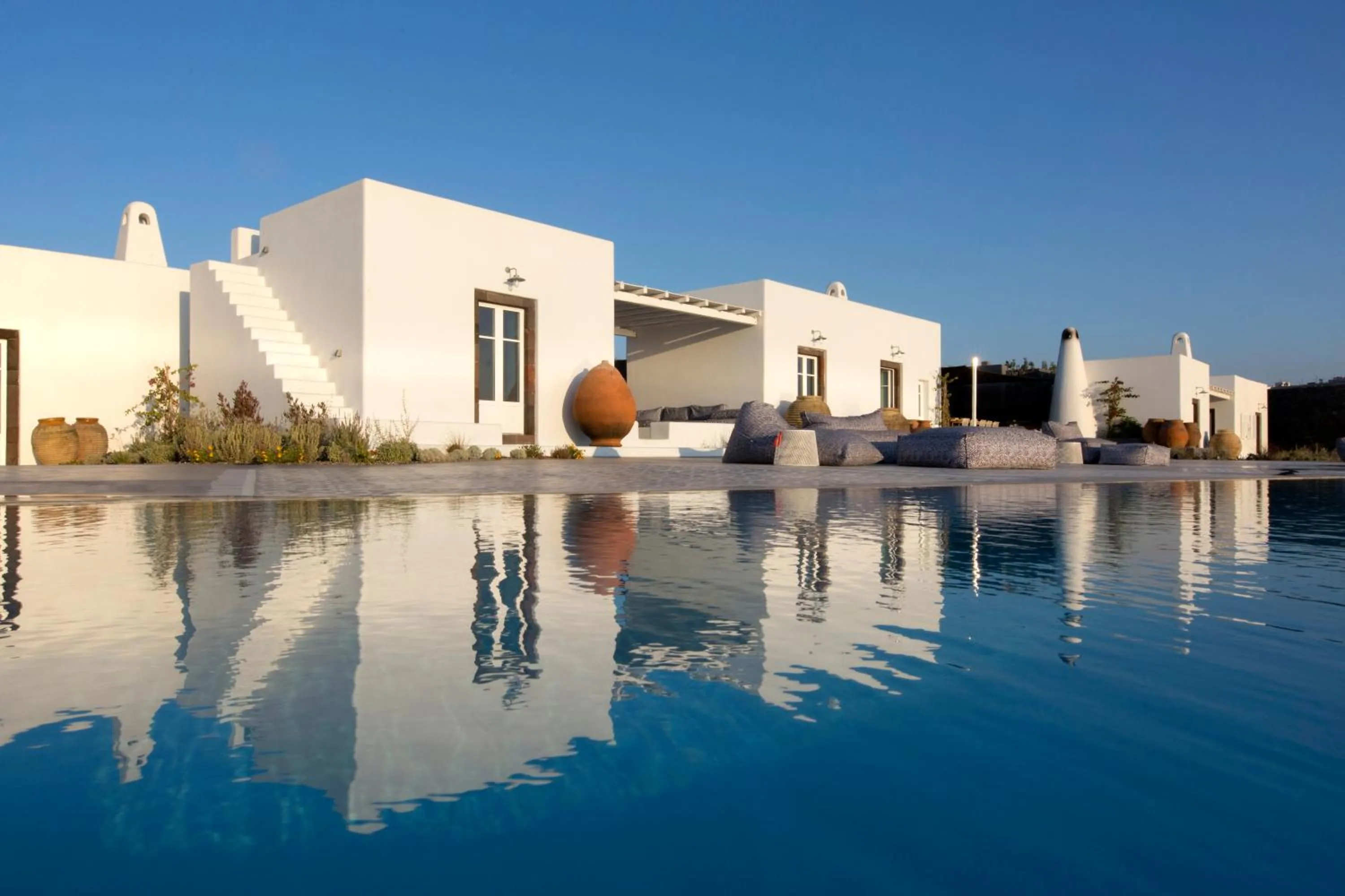 Erosantorini Estate