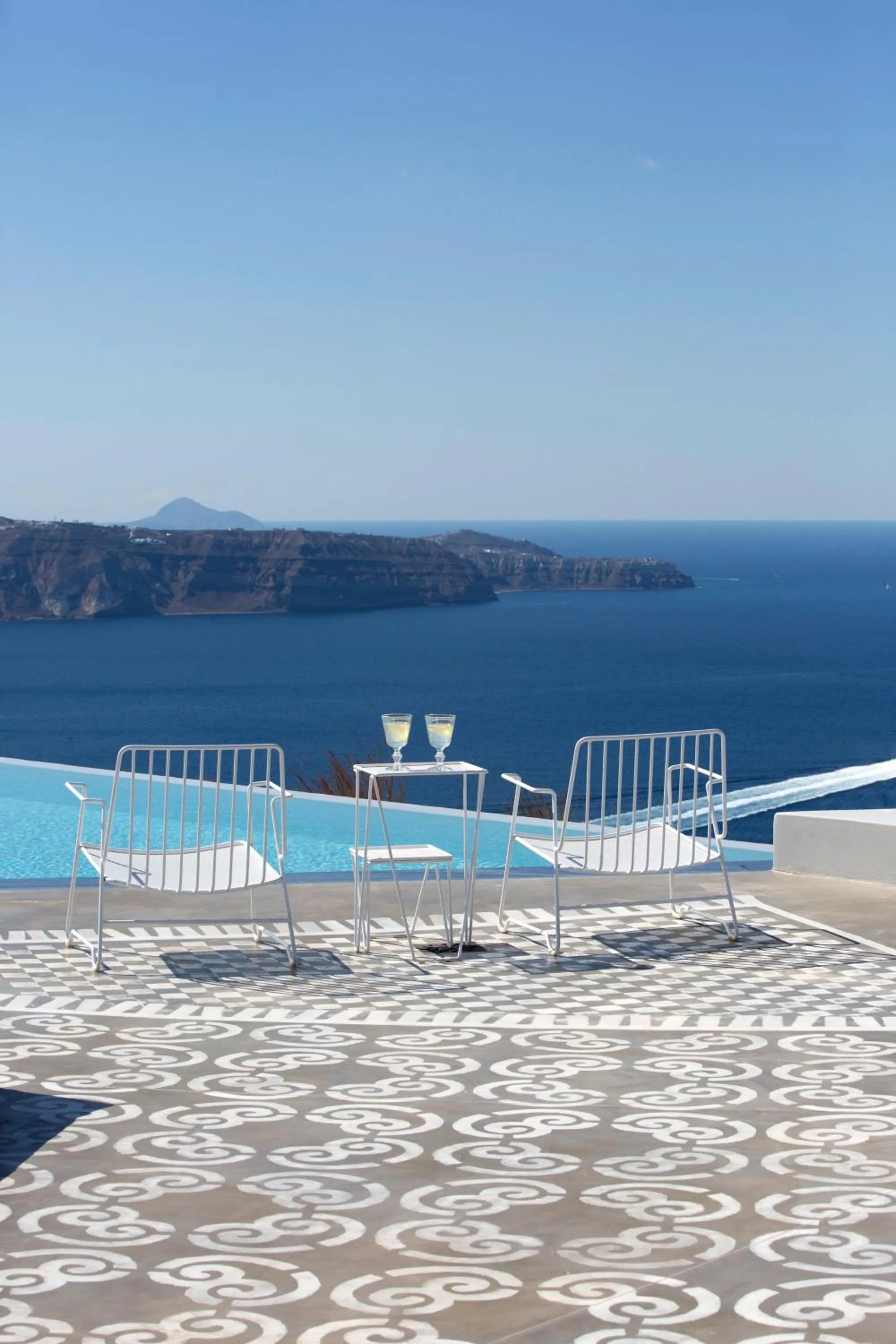 Erosantorini Estate