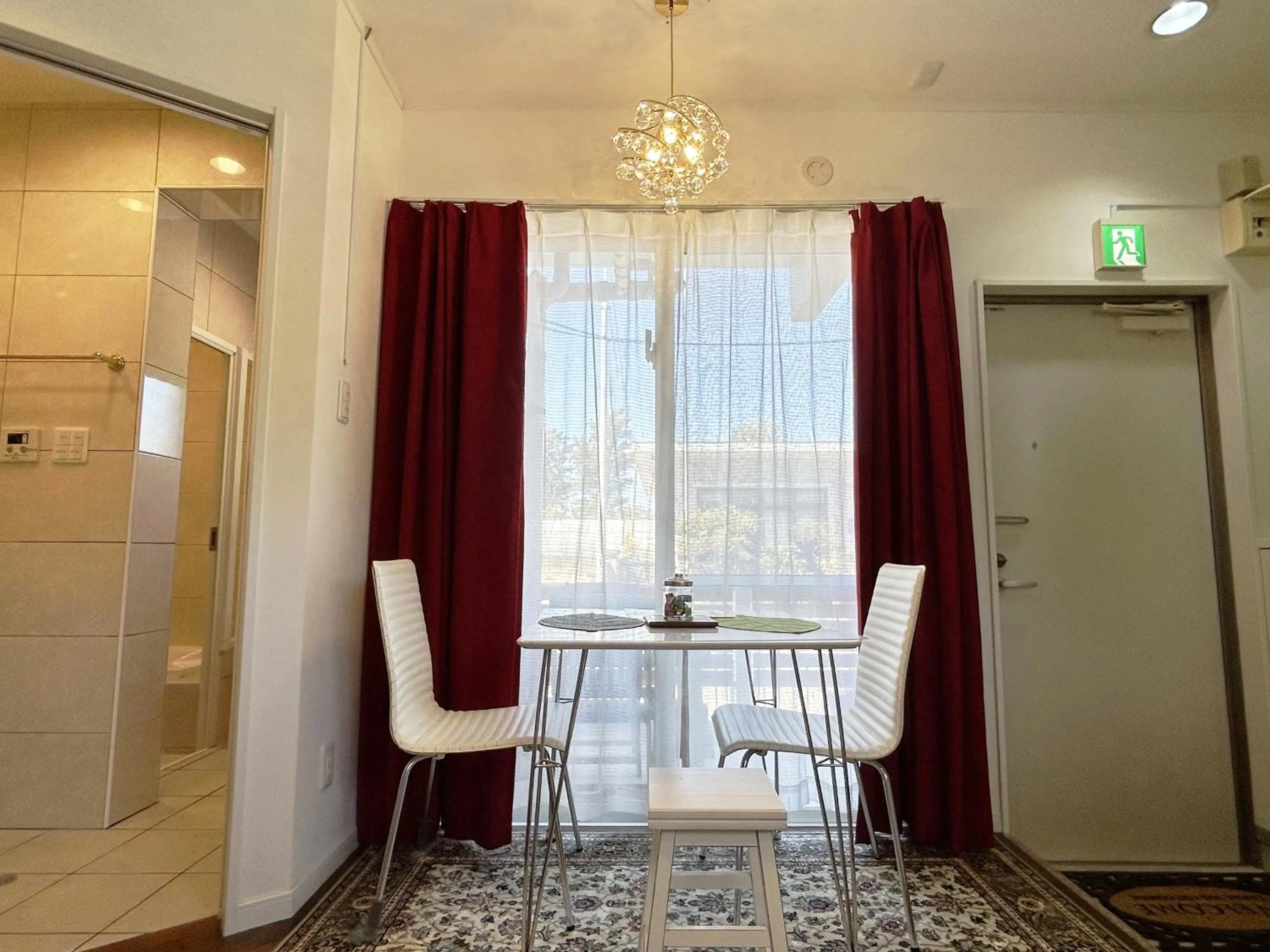 Restaurant/places to eat in Ocean Villa Tin Gala