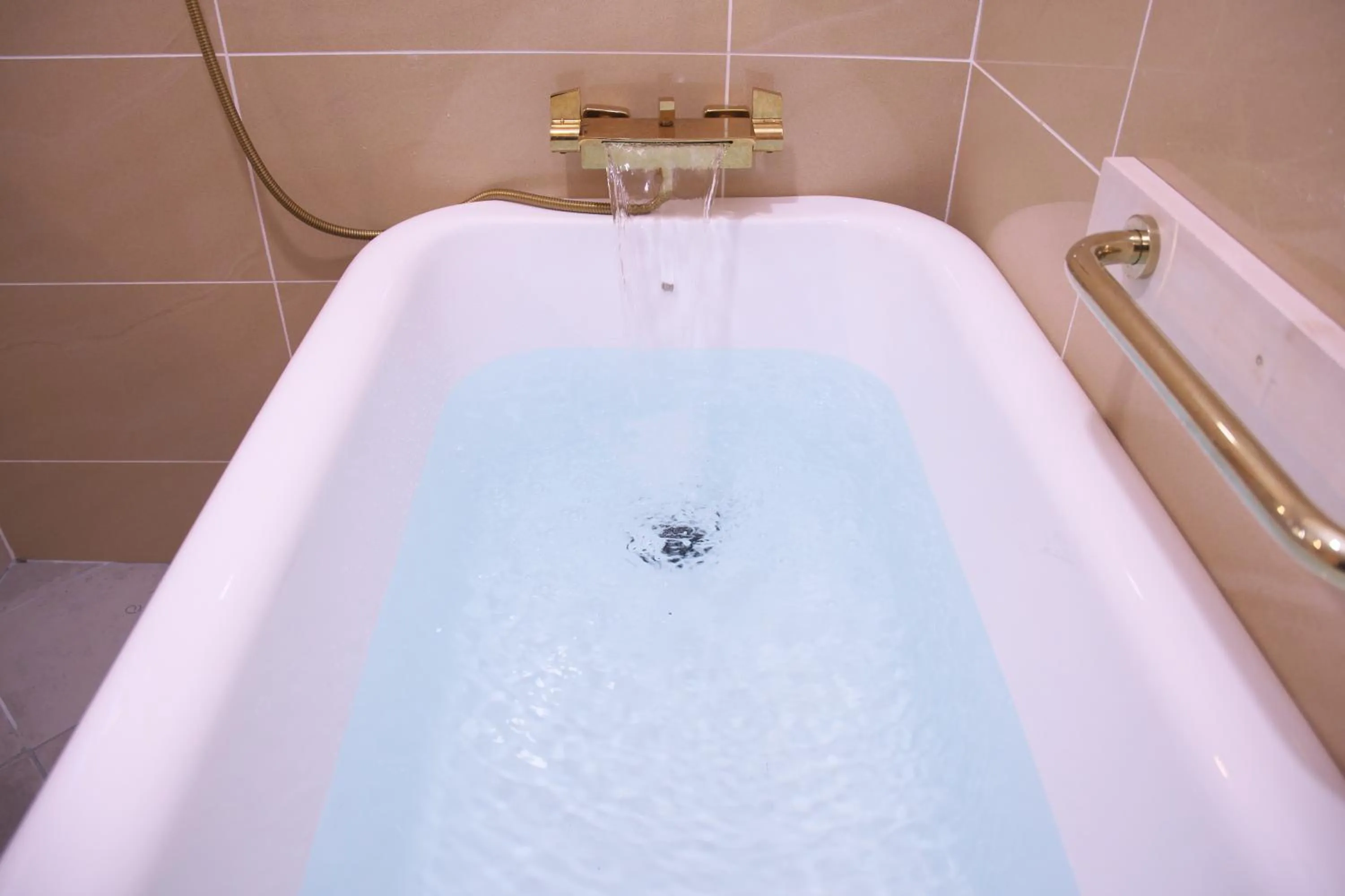 Bath in Ocean Villa Tin Gala