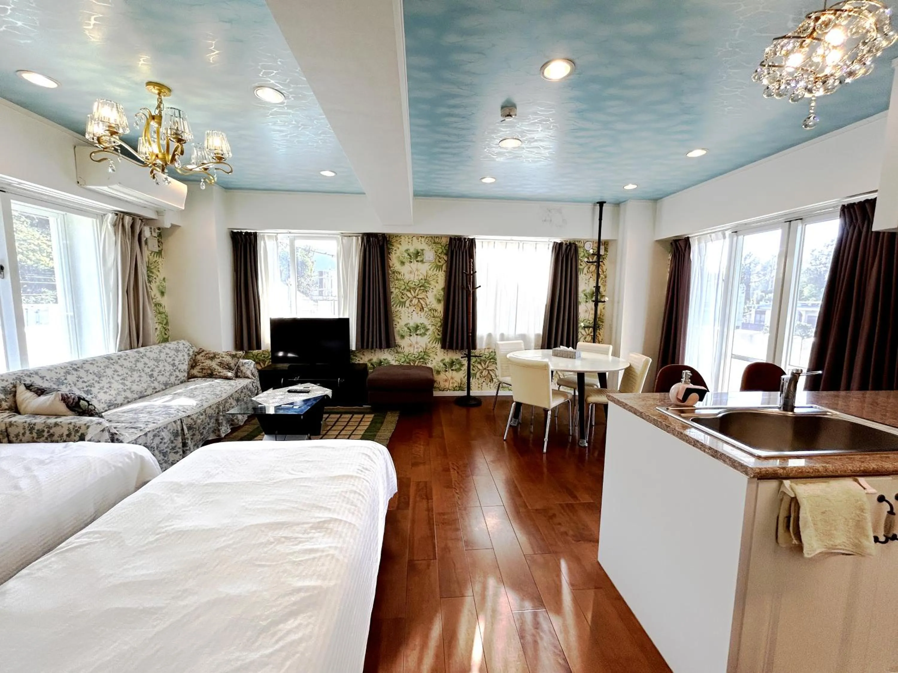 Living room, Bed in Ocean Villa Tin Gala