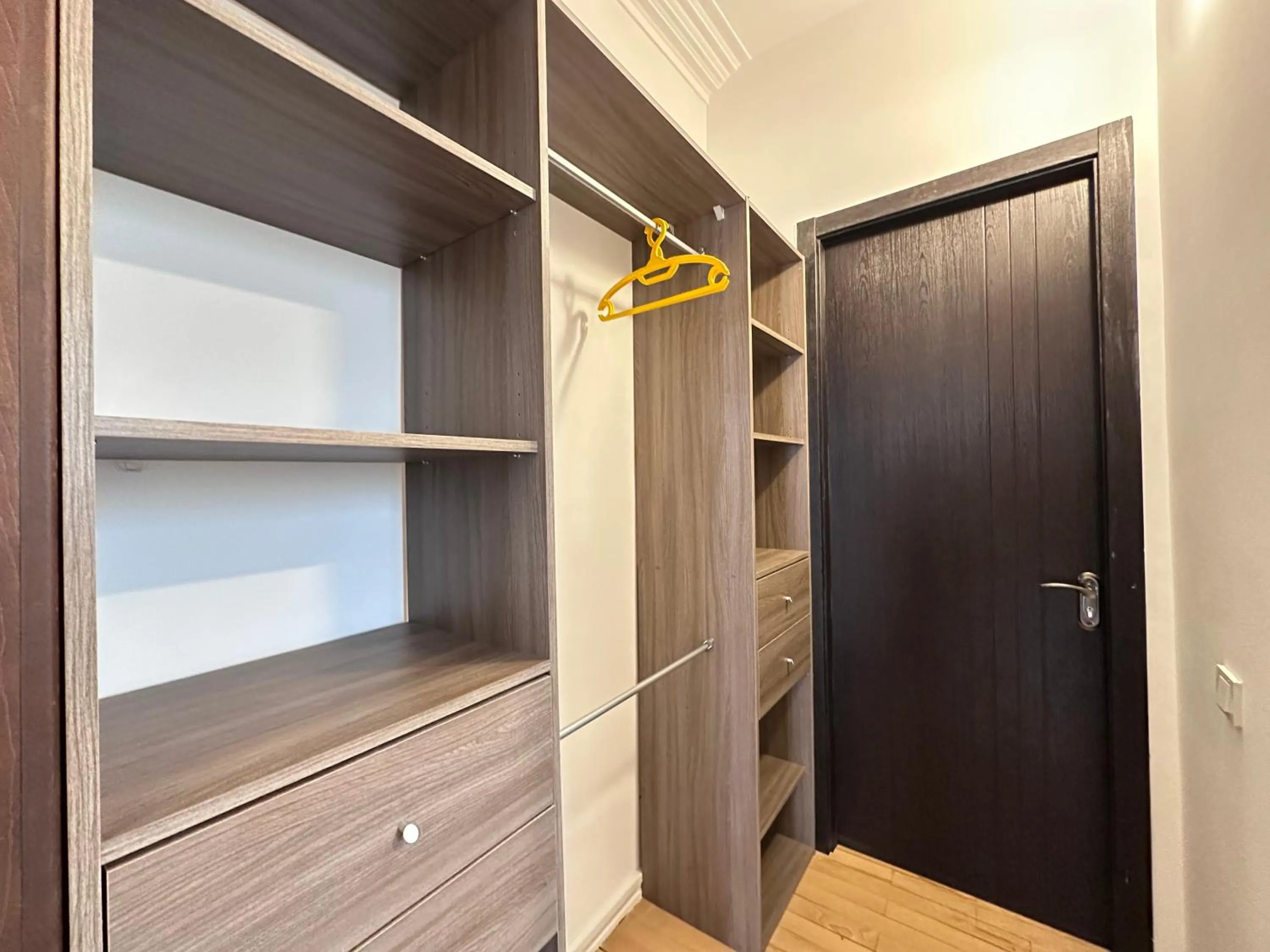 wardrobe in Iliani Hotel