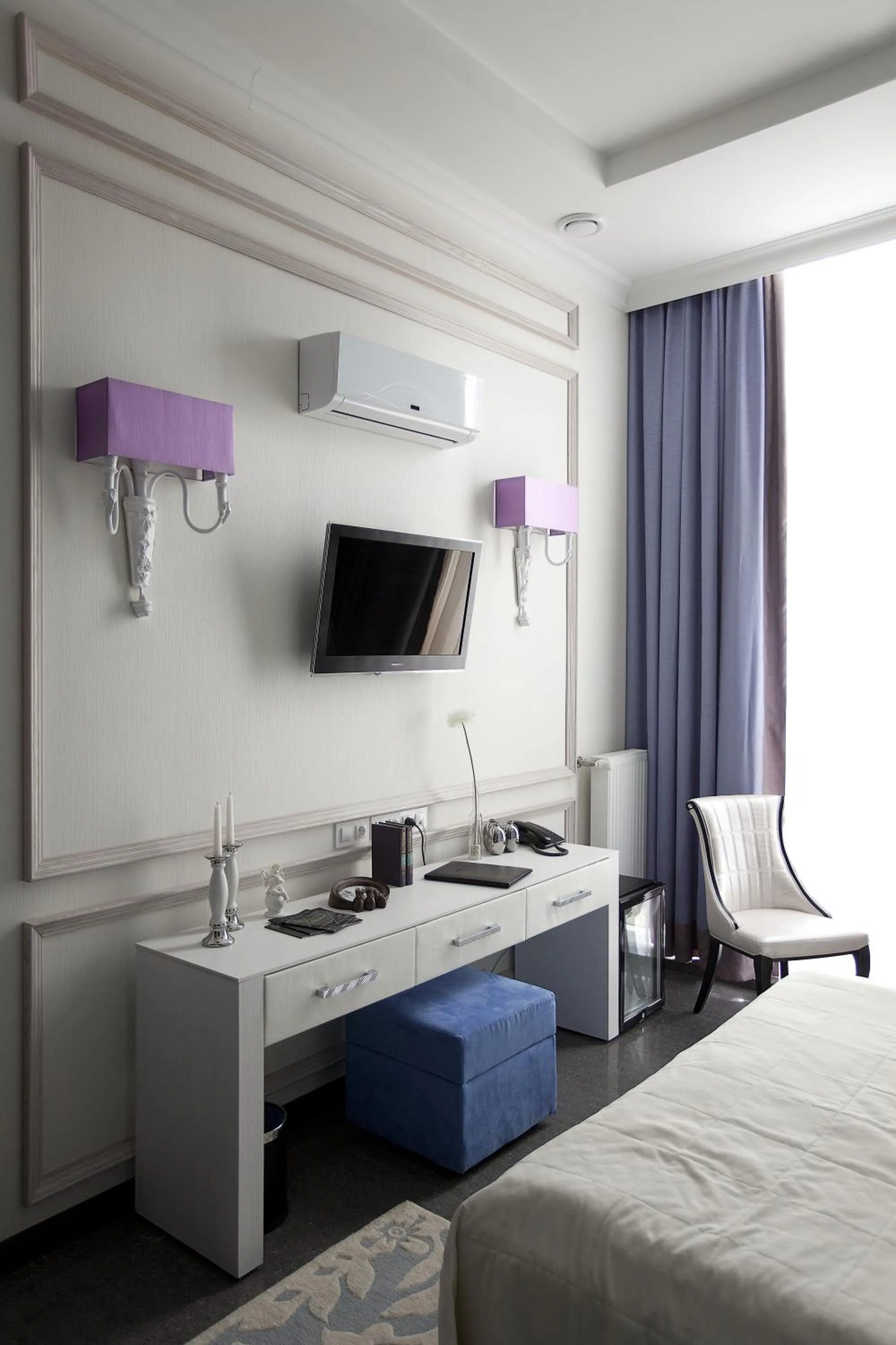 Decorative detail, Bed in Mirax Boutique Hotel