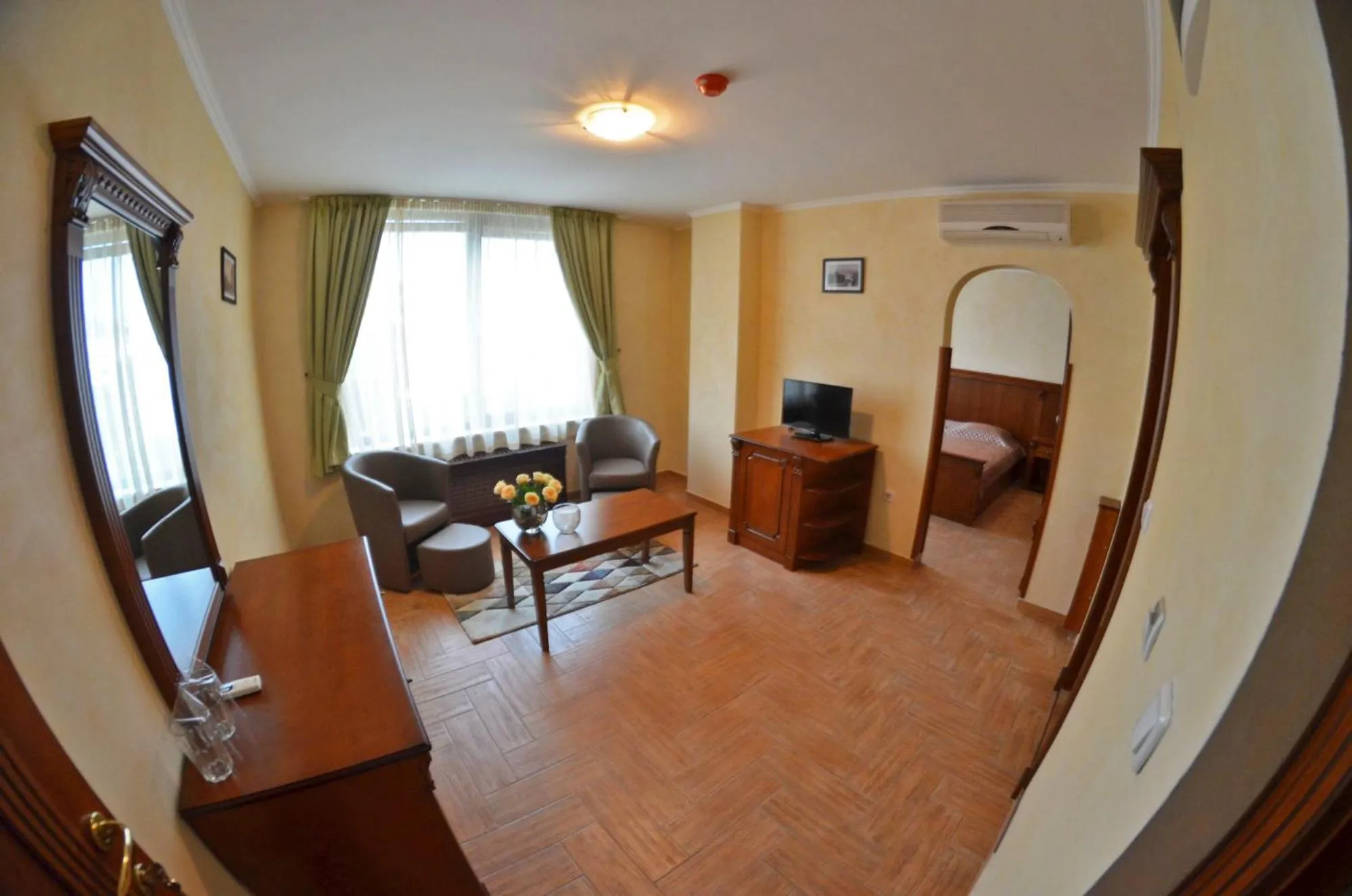 Photo of the whole room in Central West Hotel