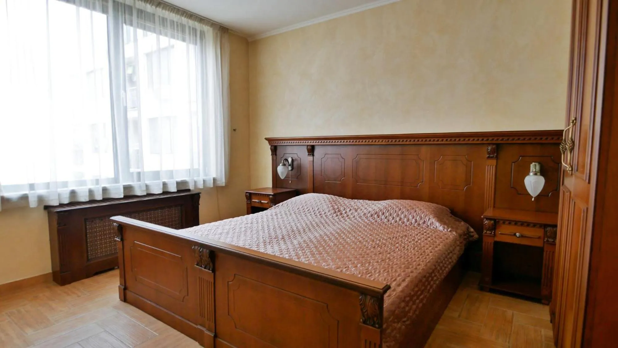 Bed in Central West Hotel