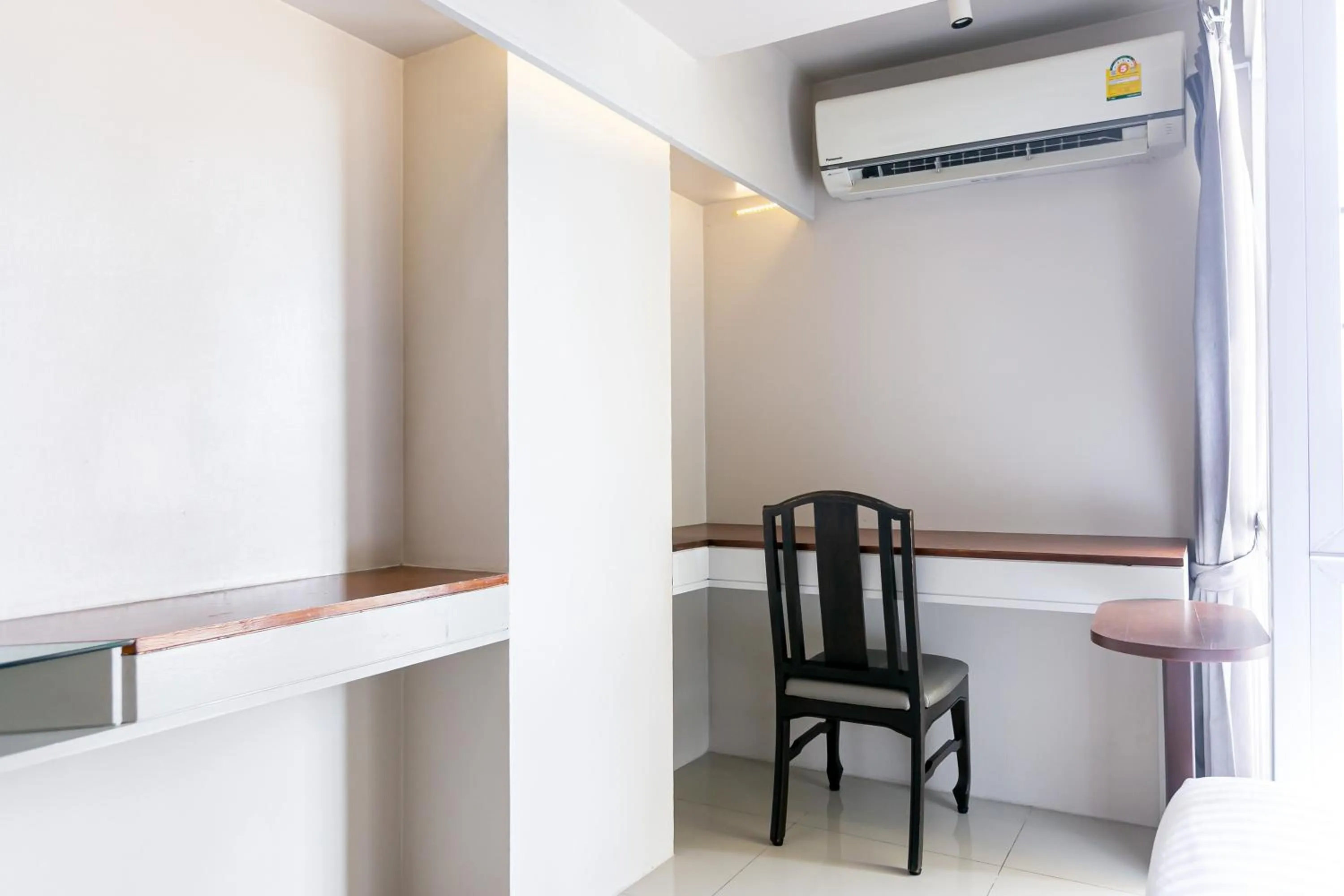 Dining area in A Room Bangkok Sathorn