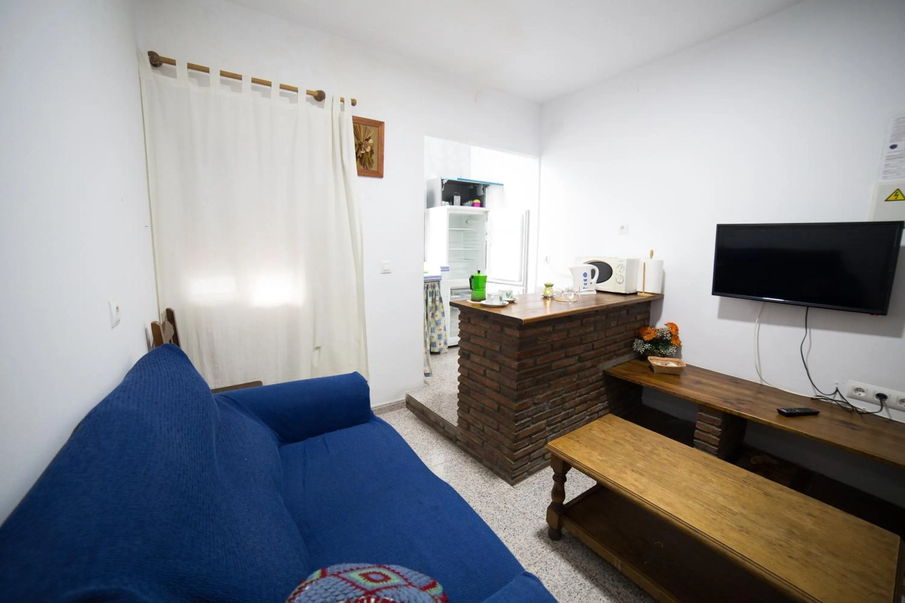 Photo of the whole room in Hospedaje Lisboa Algeciras P Ca 0214 y A Ca 0232