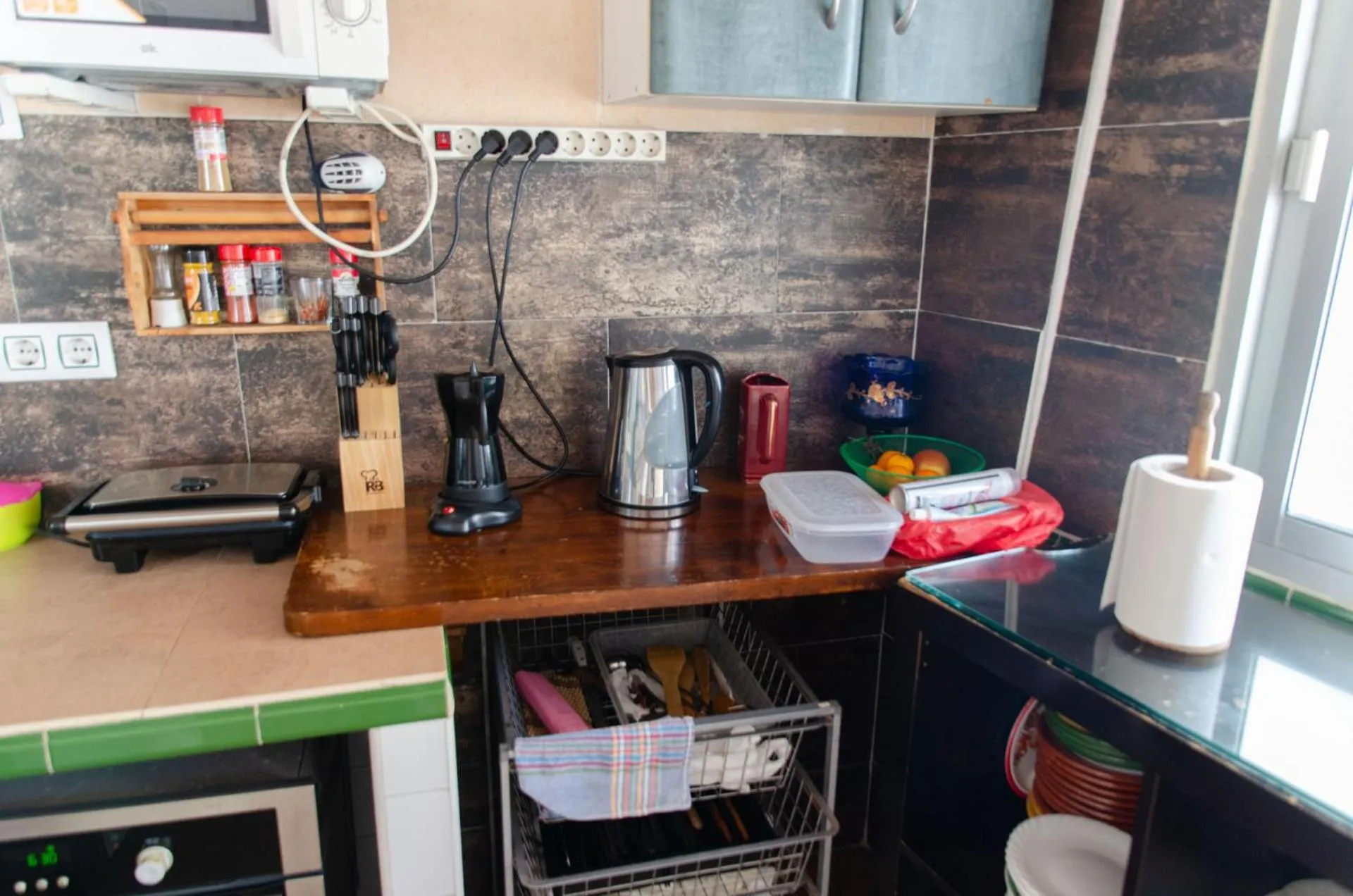 Kitchen or kitchenette in Hospedaje Lisboa Algeciras P Ca 0214 y A Ca 0232